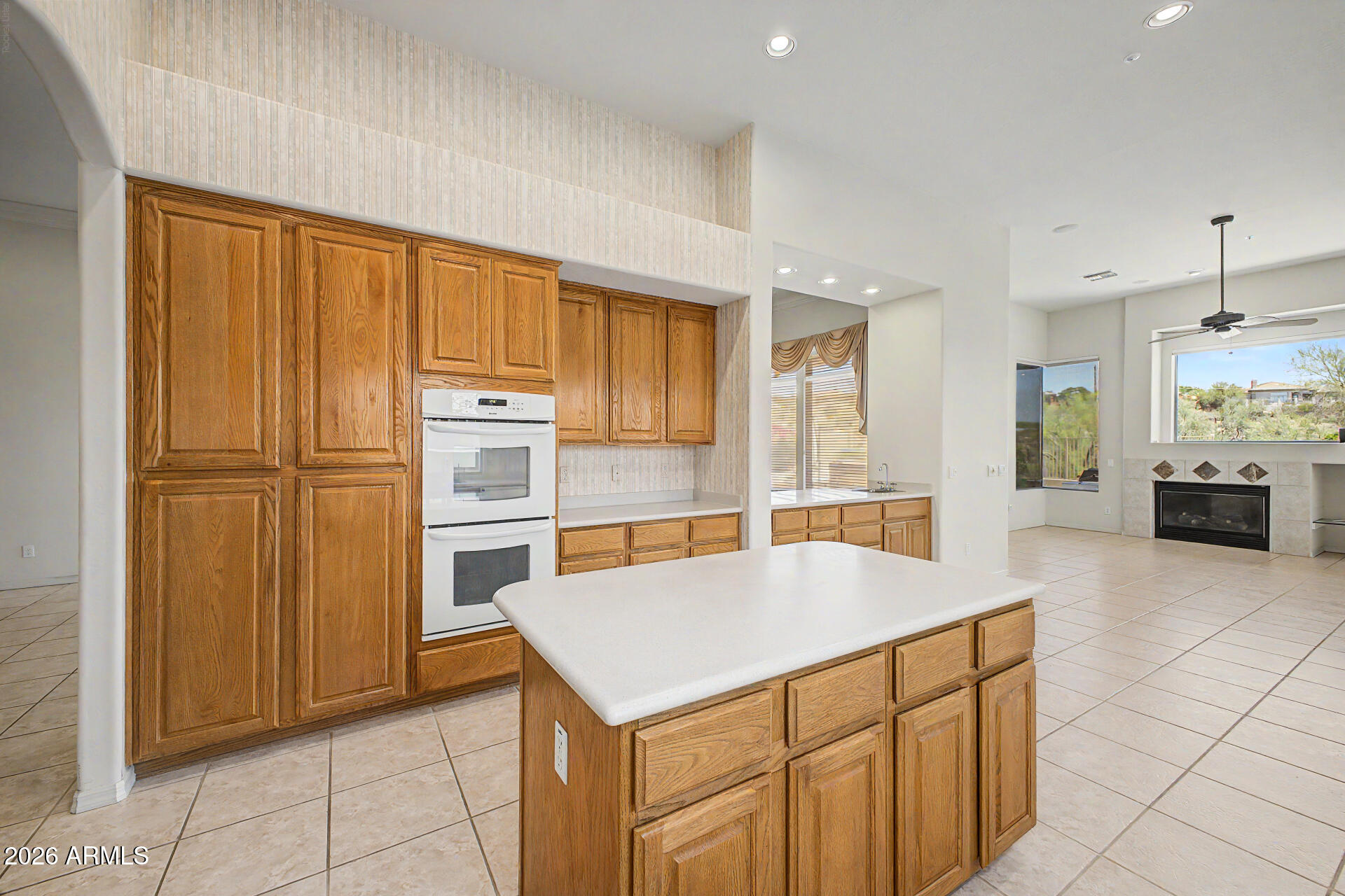 SUNRIDGE CANYON - Residential