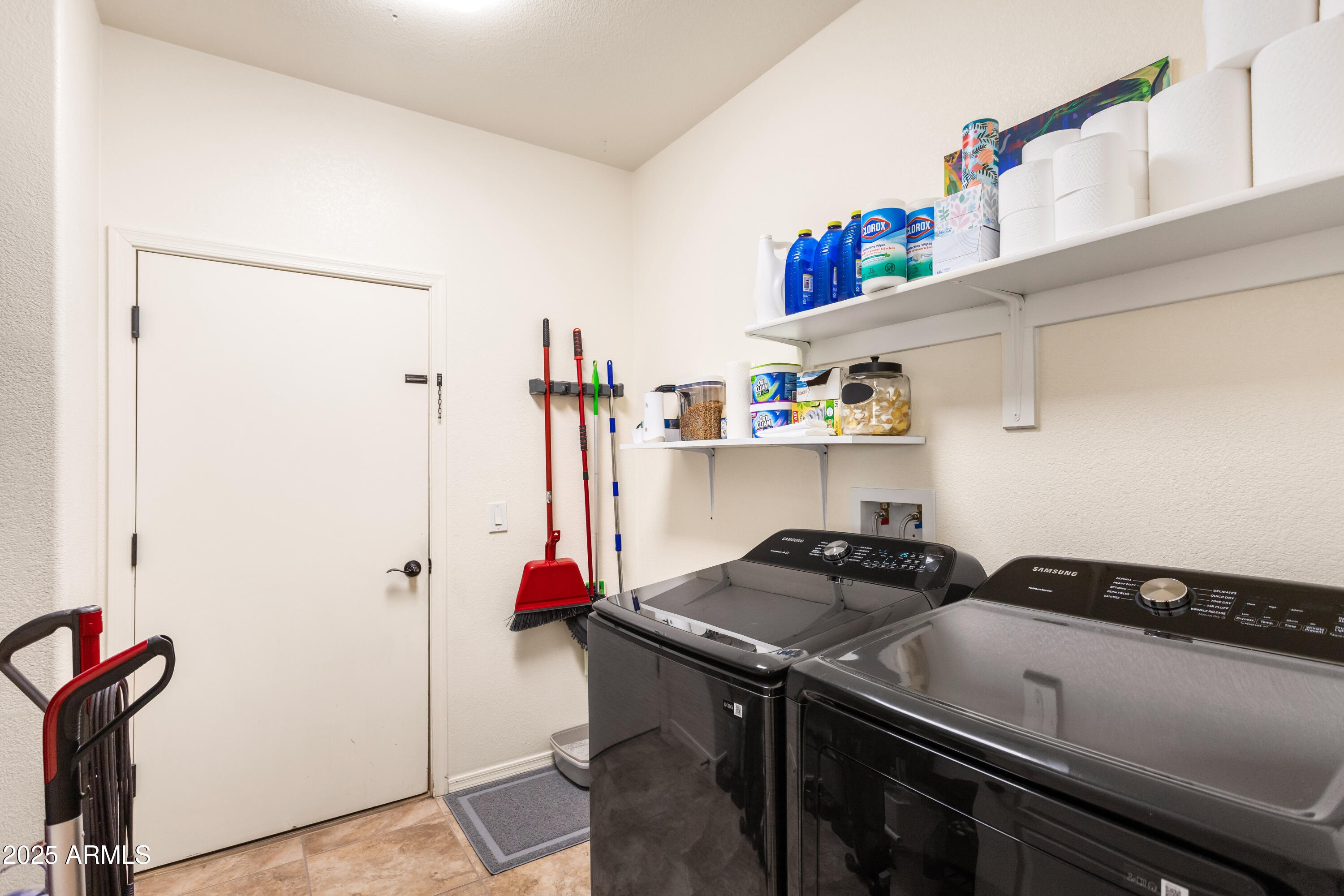 CAMPSTONE - Residential