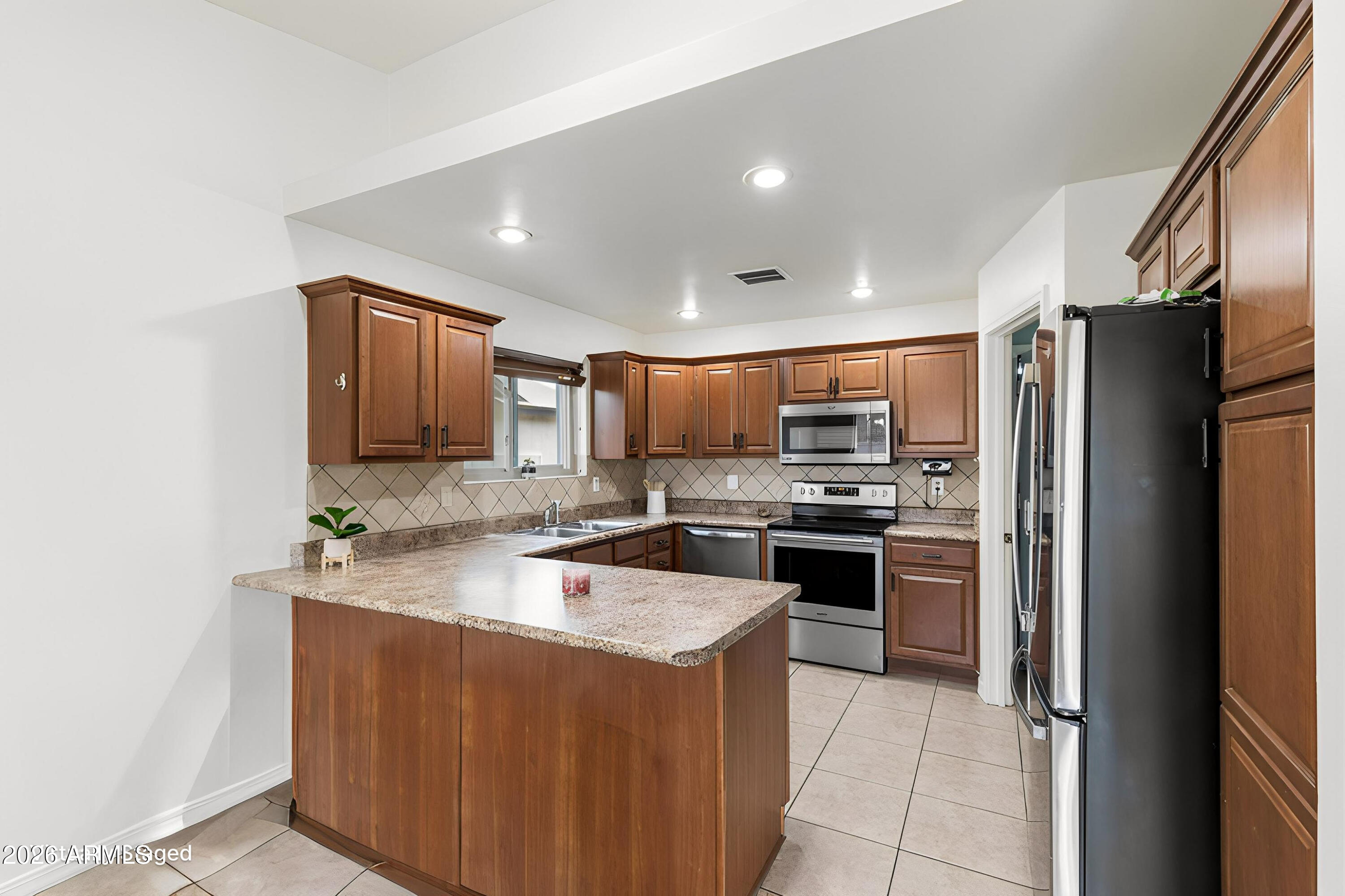 GOLDEN SPRINGS III - Residential
