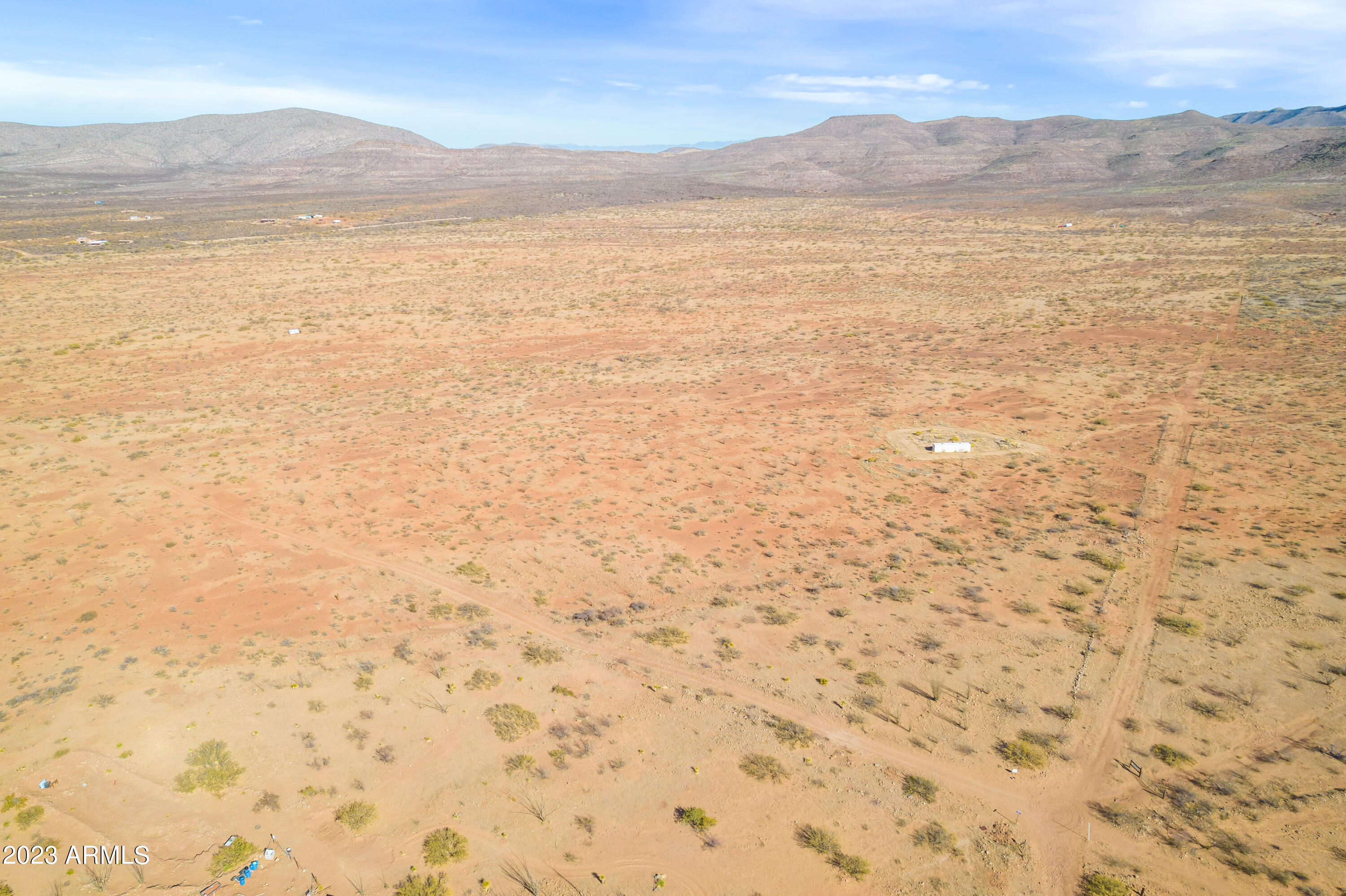 If you have a dream of owning a BIG piece of land like this, now is your chance. 40.07 acres of raw Arizona land in Tombstone. SO SERENE AND BEAUTIFUL that it is NEARLY IMPOSSIBLE to DESCRIBE. BREATHTAKING 360-DEGREE VIEWS from this ARIZONA DESERT PROPERTY. Perfect for off grid living. NO HOA to maintain.