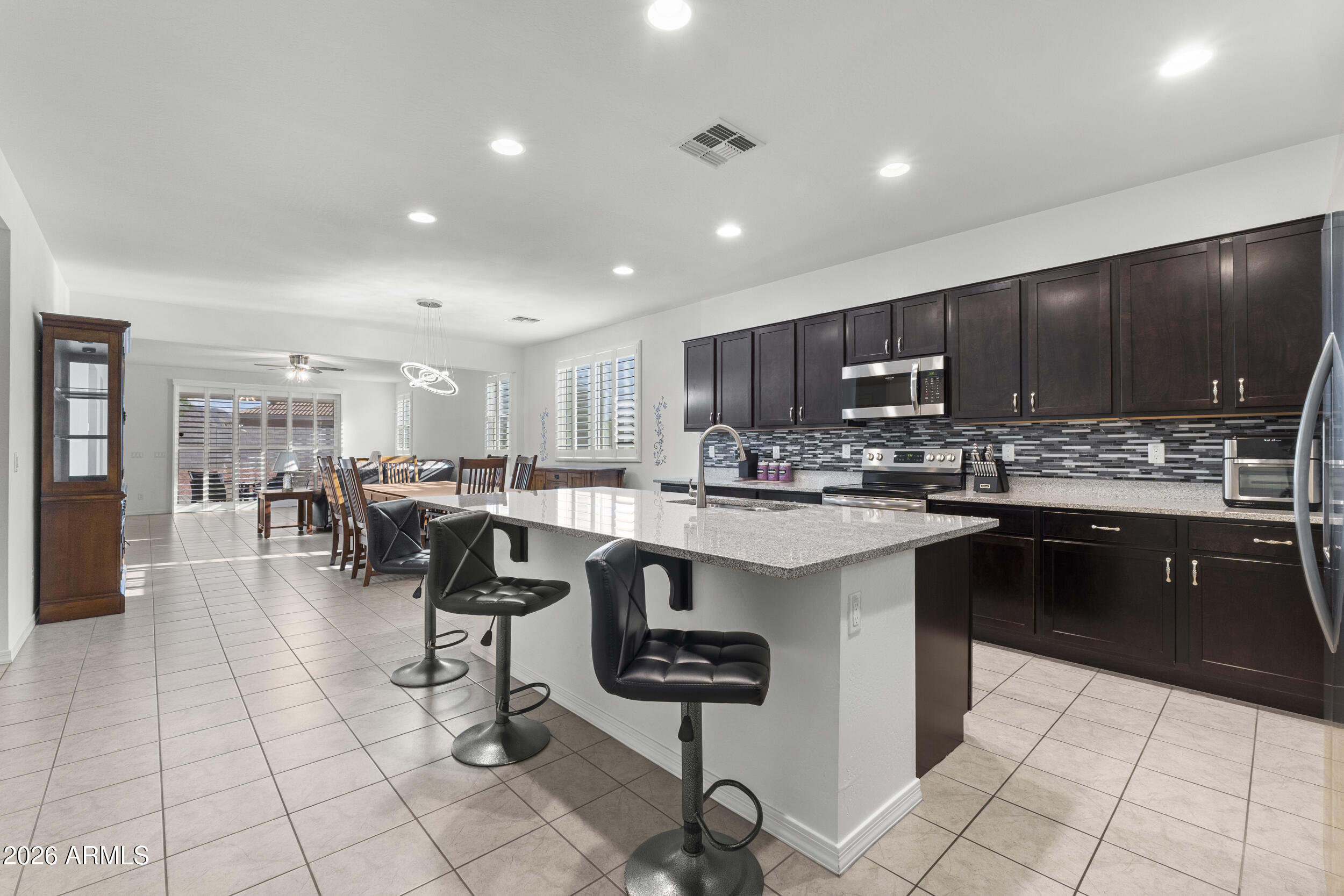 LAVEEN MEADOWS 2014 - Residential