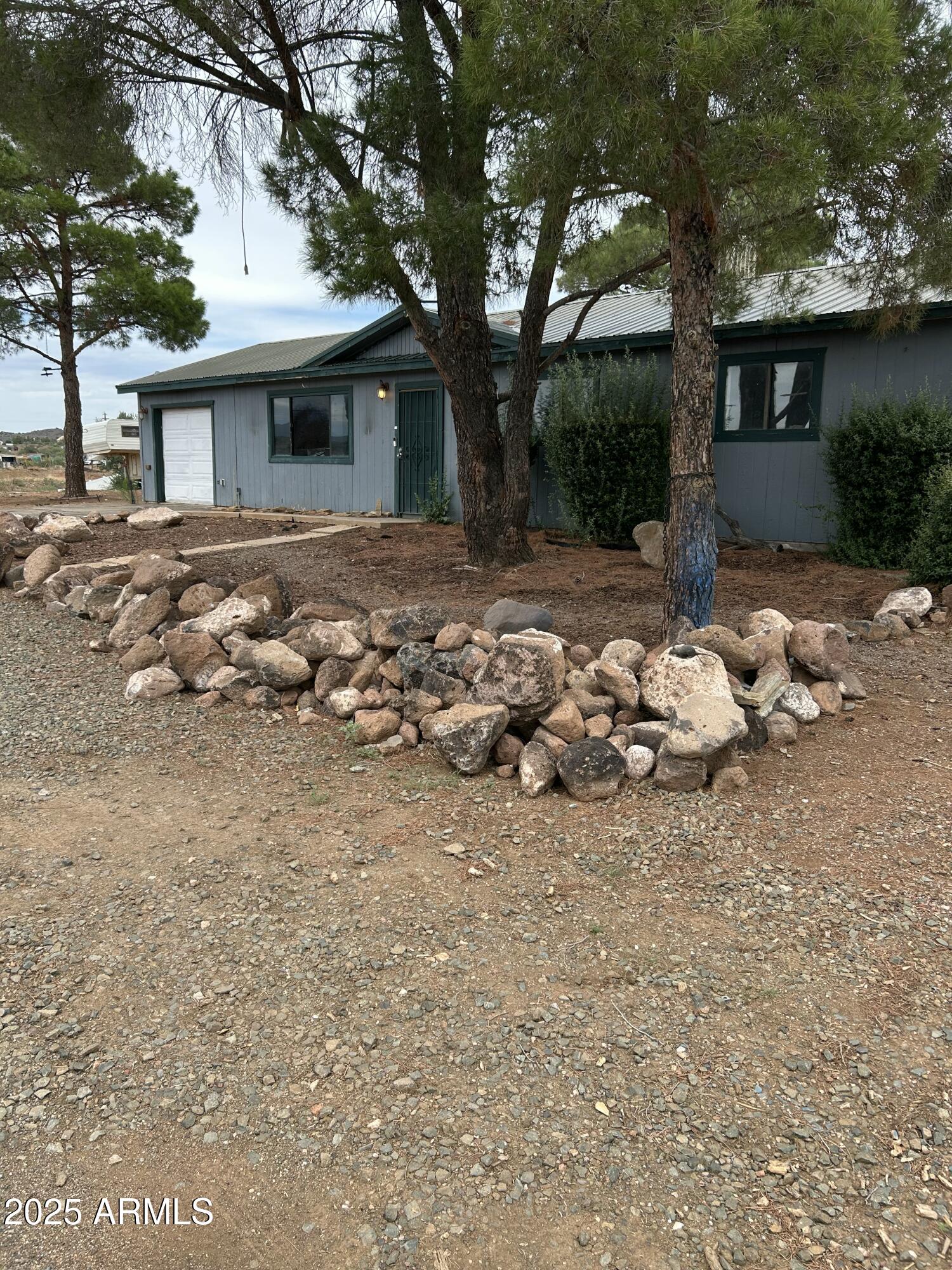 FIXER UPPER ..This house has been a rental property the owner has never lived in the house. The house is in need of a complete renovation. Large lot on cul-de-sac. This property would be great for a handyman fix and flip or contractor. Owner may start gutting the interior.