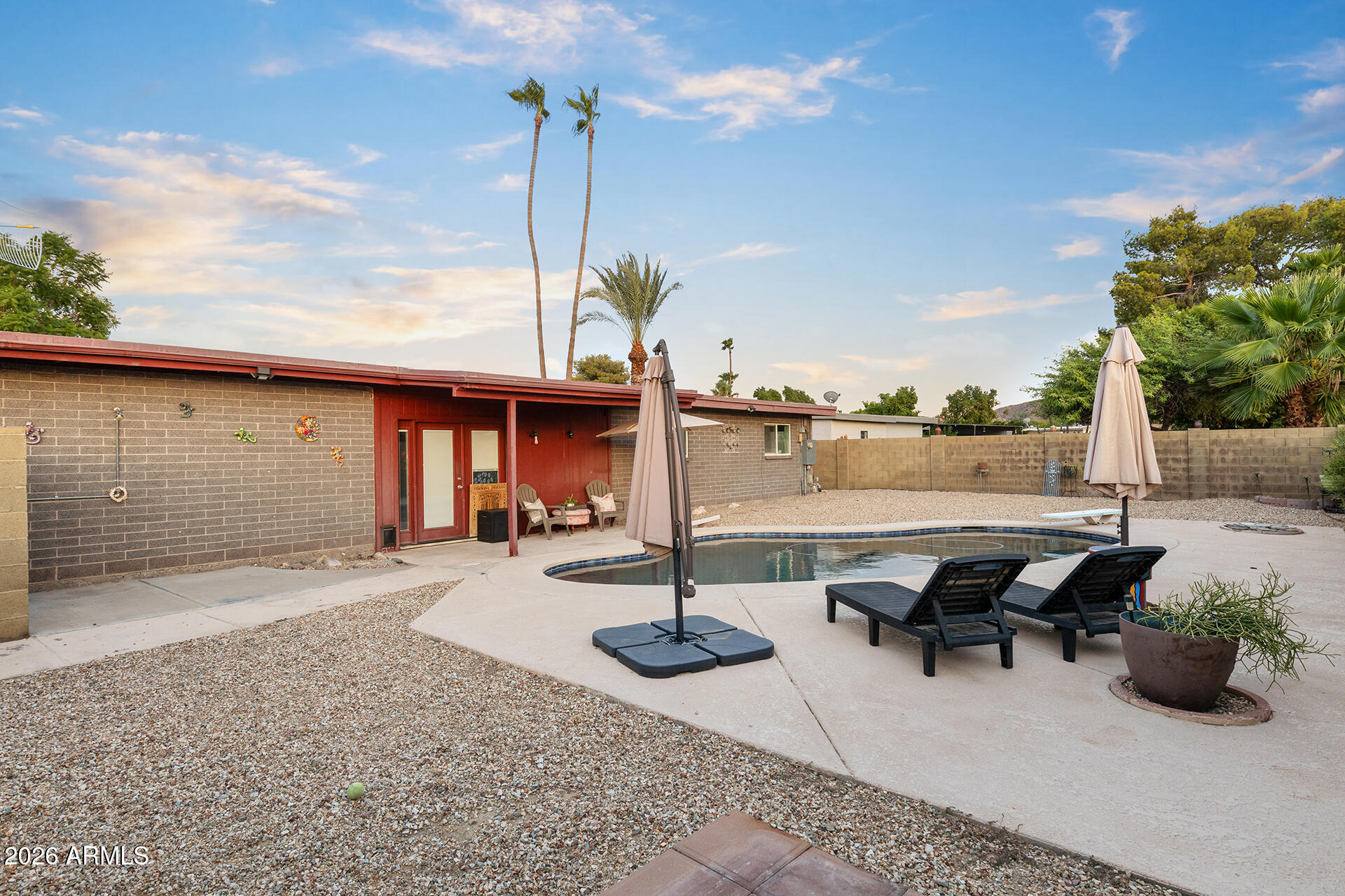 TOWN COUNTRY PARADISE 2 - Residential