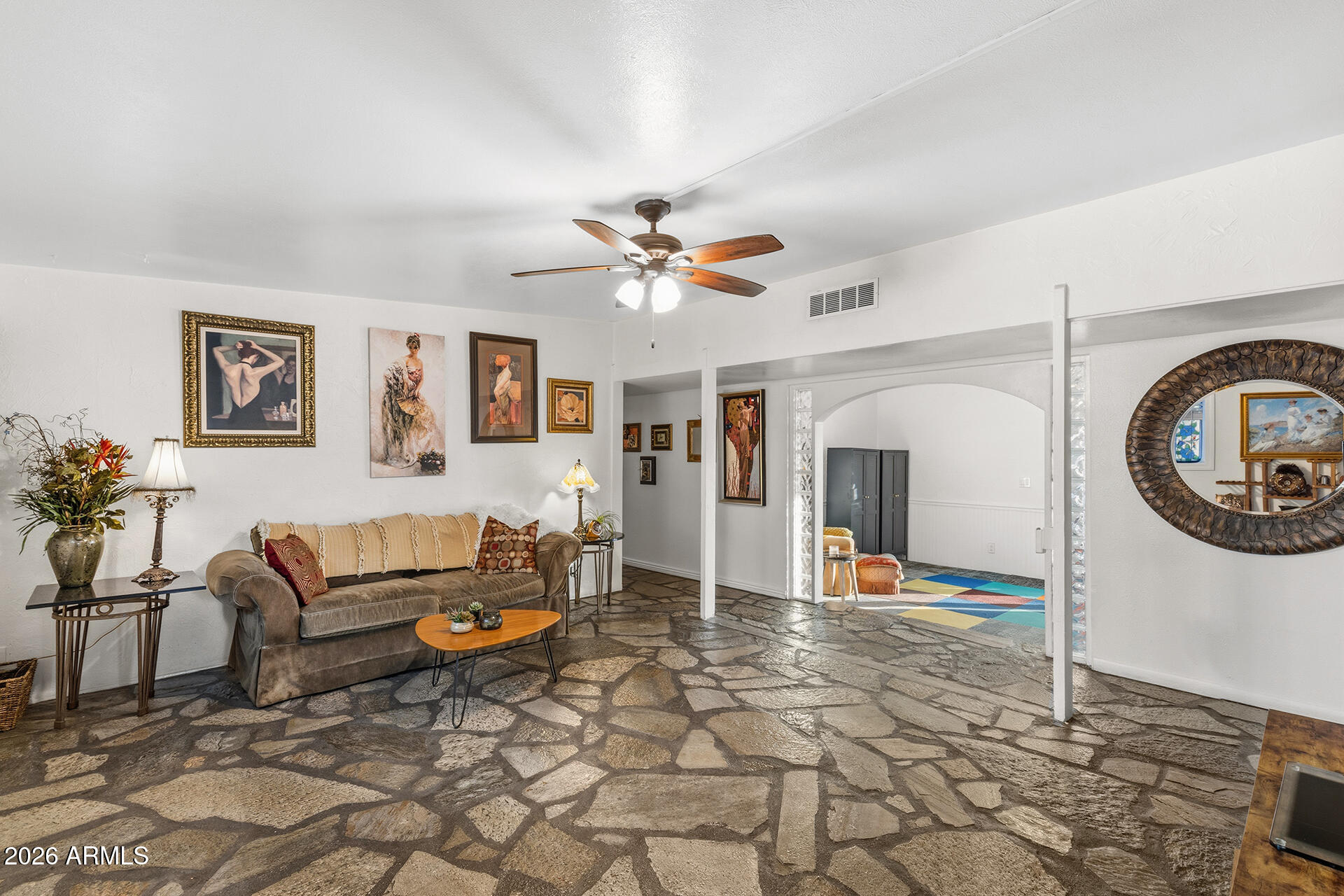 TOWN COUNTRY PARADISE 2 - Residential