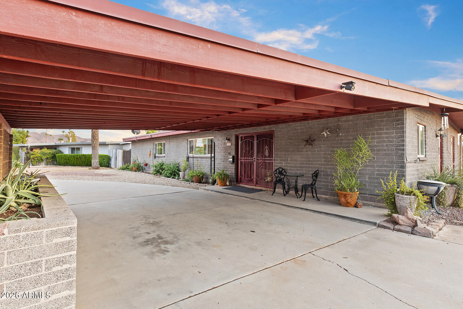 TOWN COUNTRY PARADISE 2 - Residential