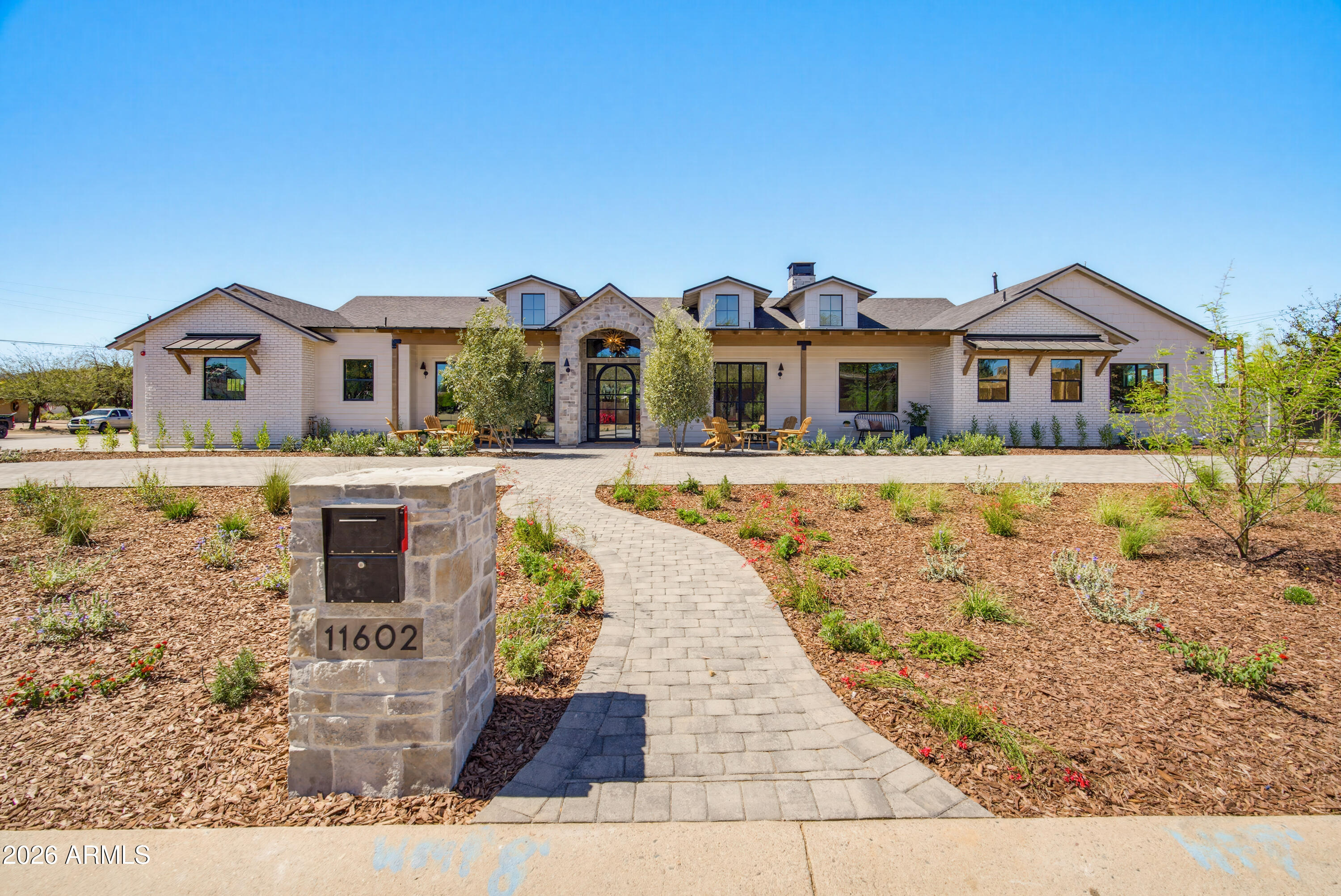 DESERT ESTATES 16 - Residential