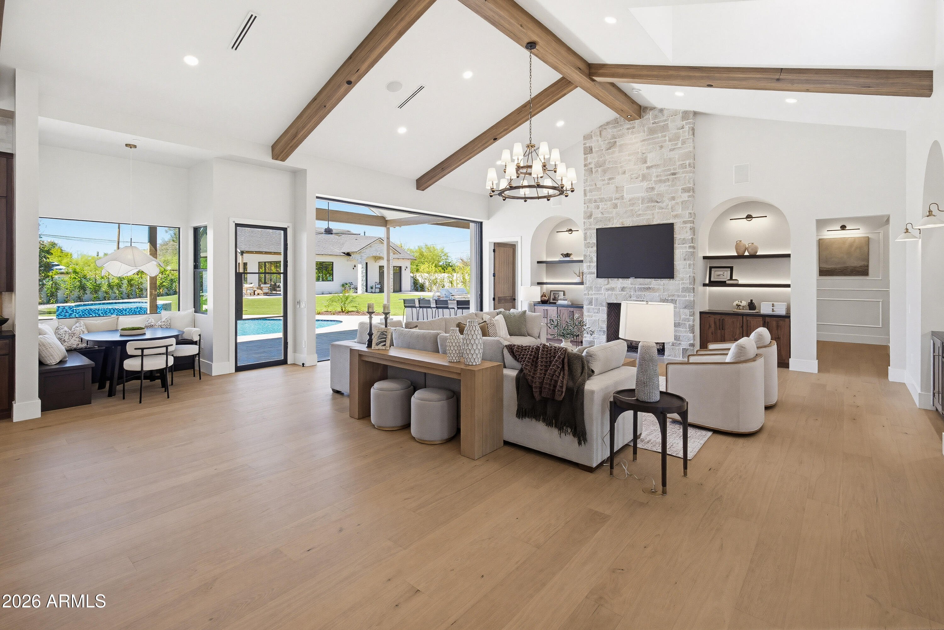 DESERT ESTATES 16 - Residential