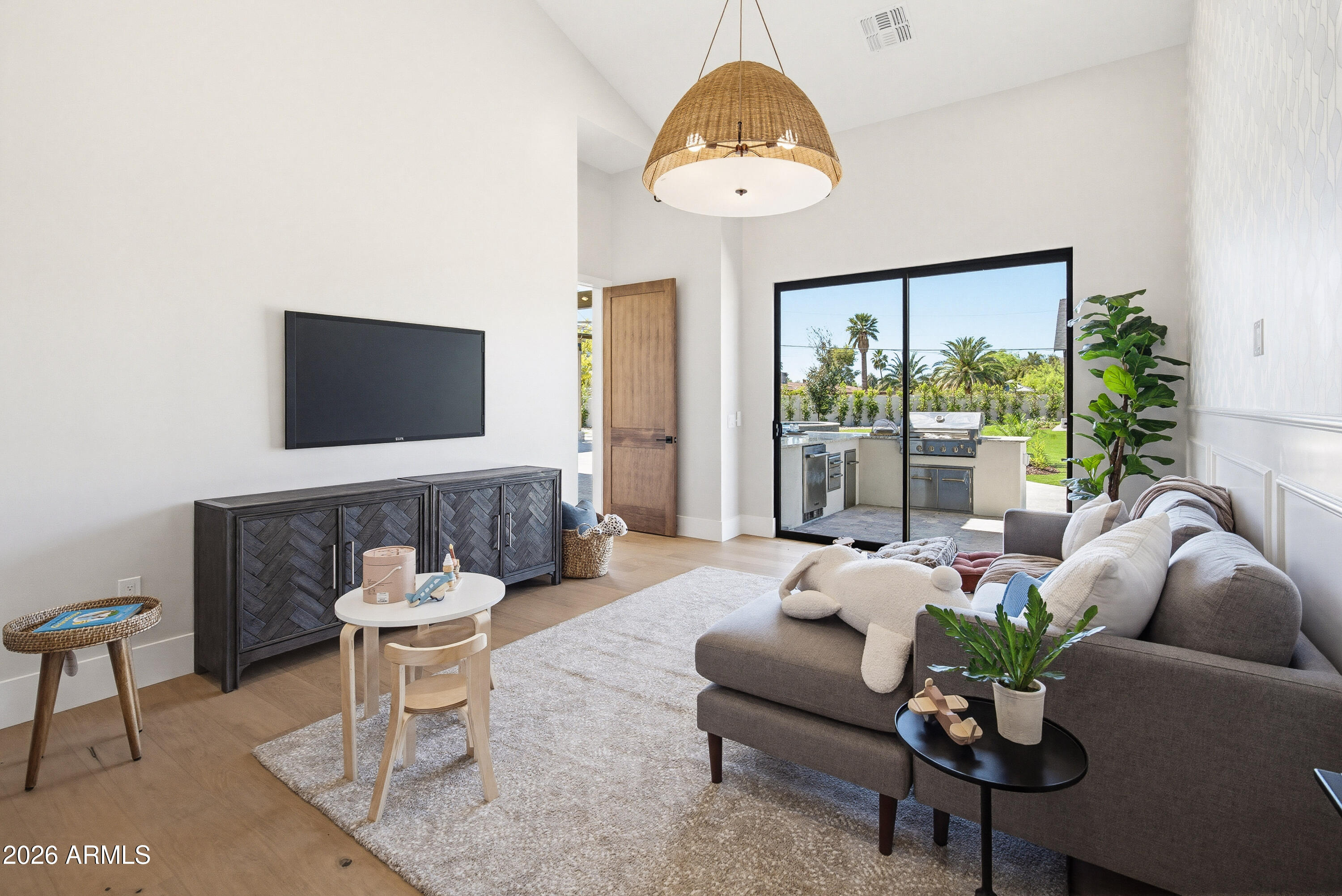 DESERT ESTATES 16 - Residential