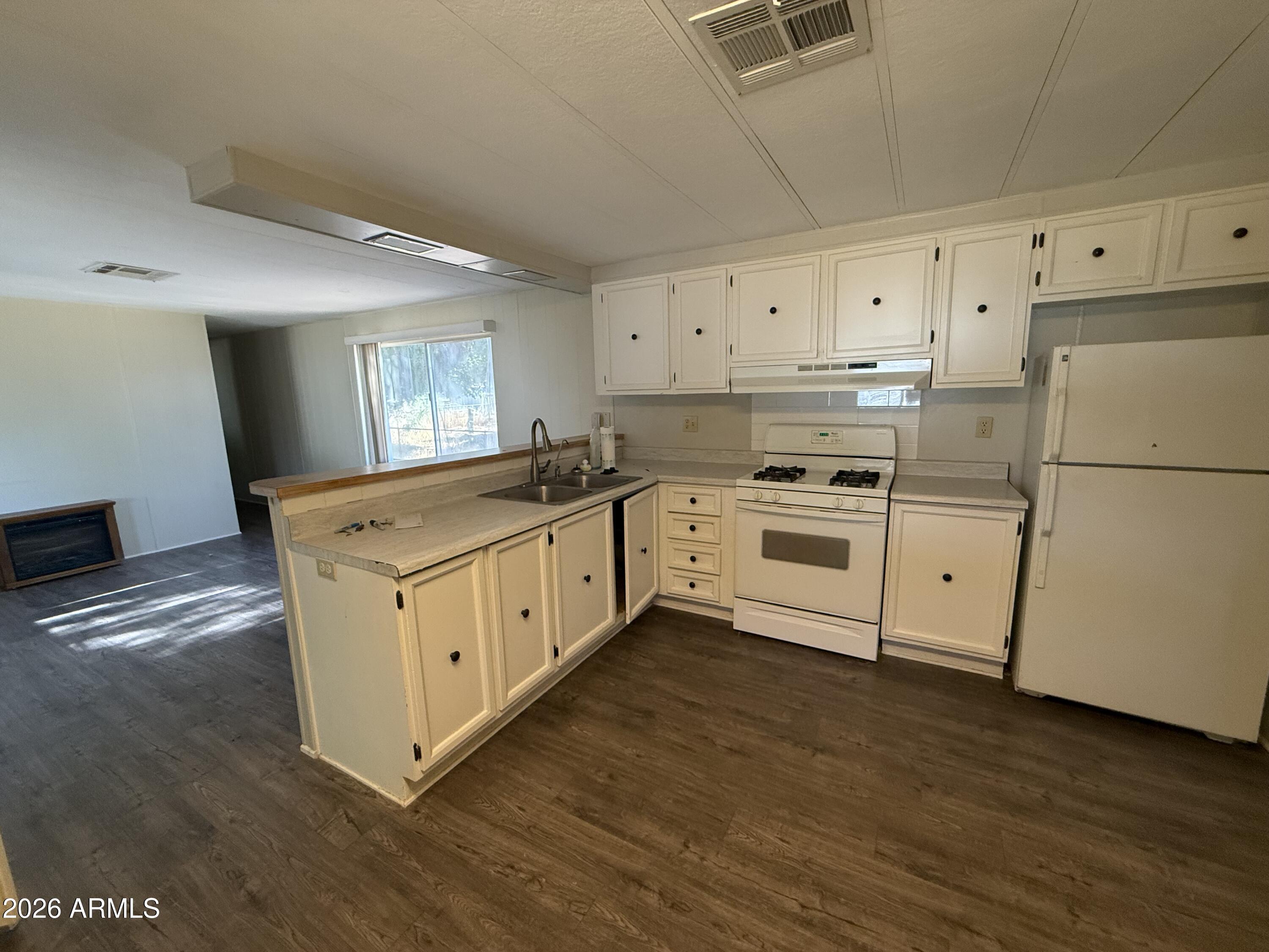 CORDES LAKES UNIT 8 - Residential