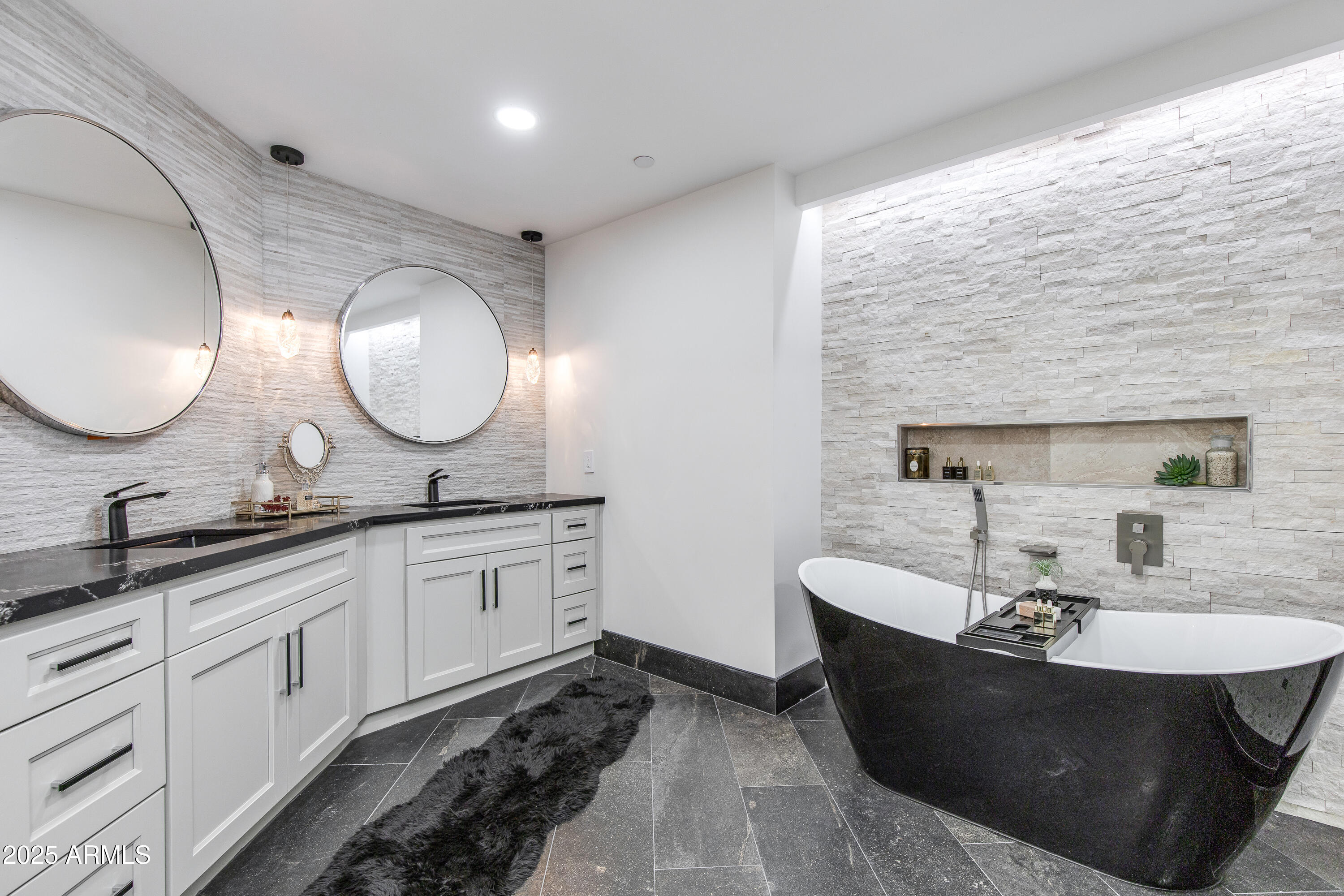 CHAPARRAL ESTATES - Residential