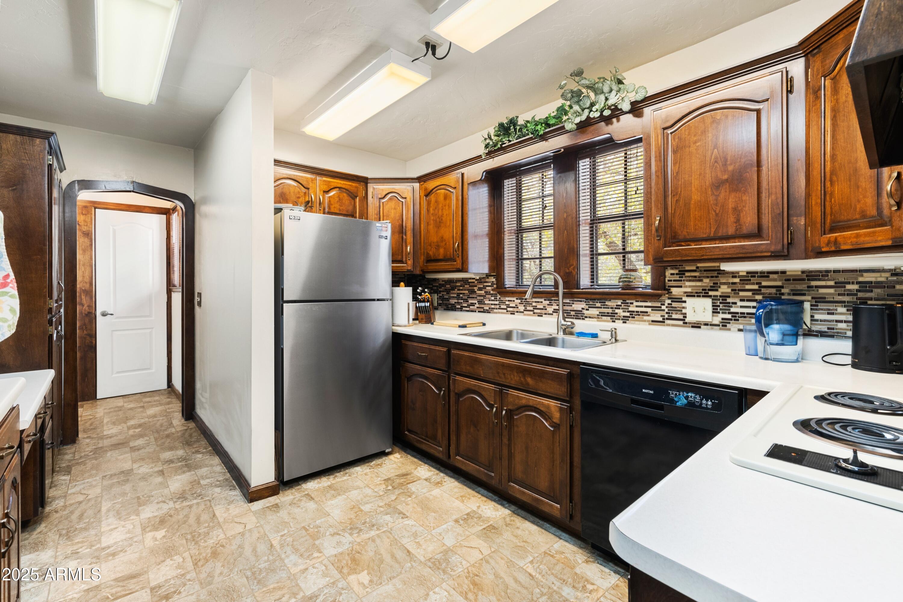 WILDWOOD ESTATES UNIT 6 - Residential