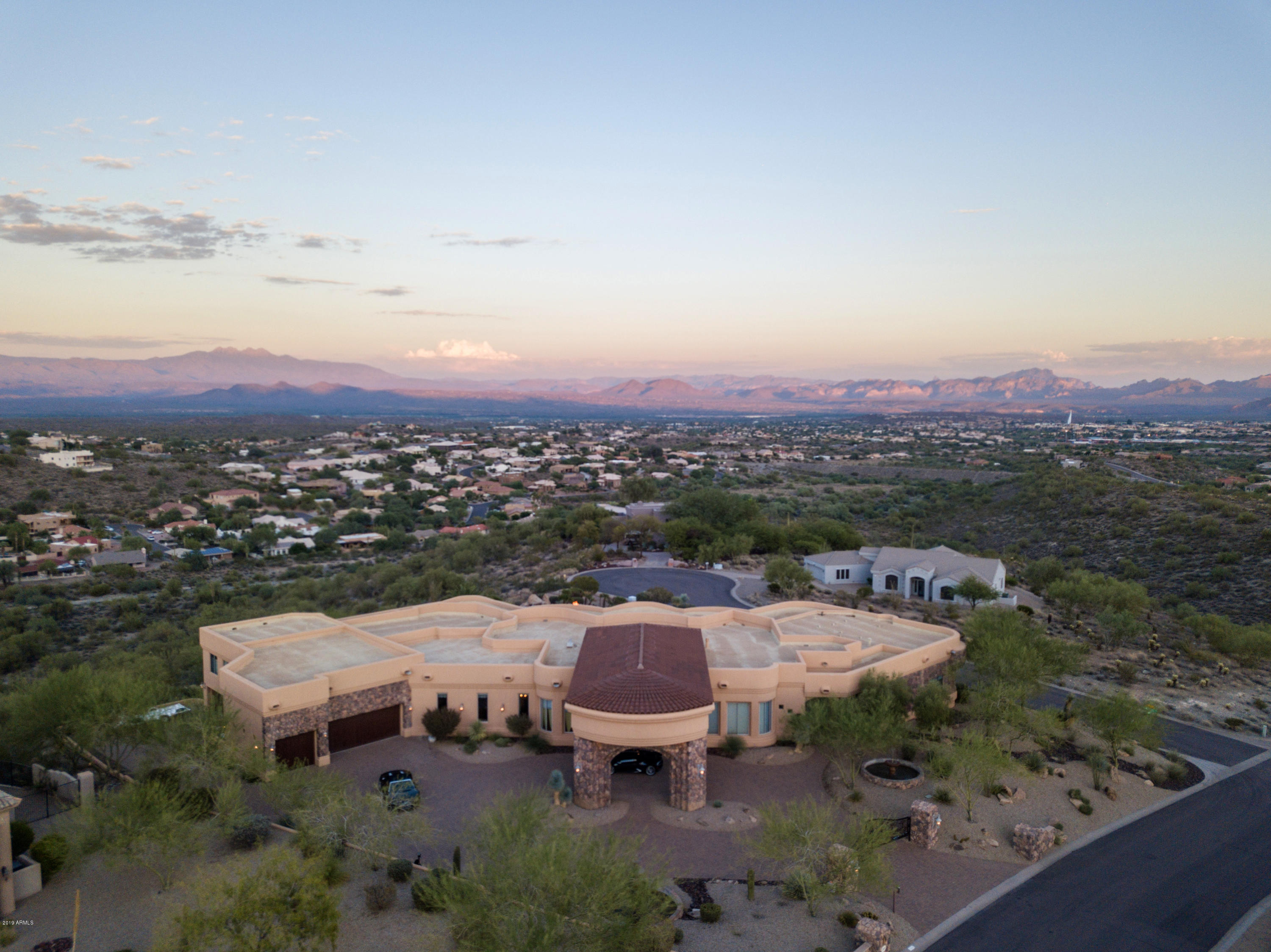 FOUNTAIN HILLS Hill Top - Residential