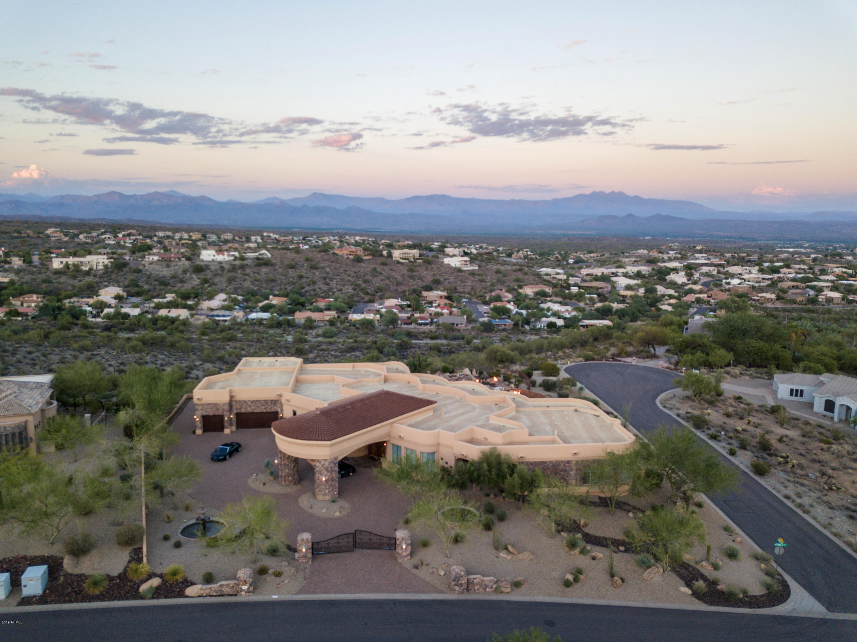 FOUNTAIN HILLS Hill Top - Residential