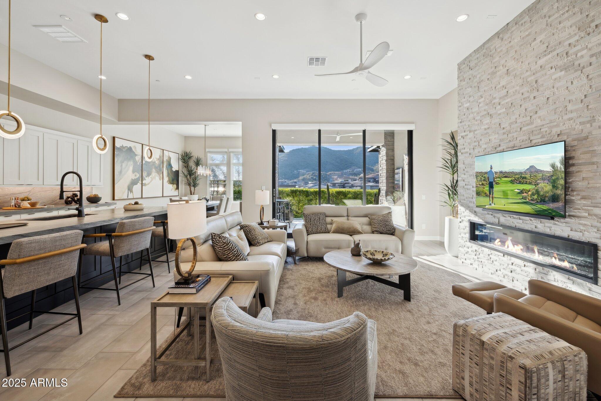 ADERO CANYON PARCEL 6 REPLAT - Residential