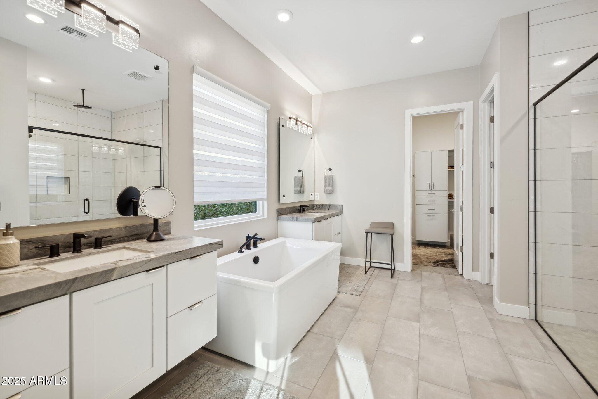ADERO CANYON PARCEL 6 REPLAT - Residential