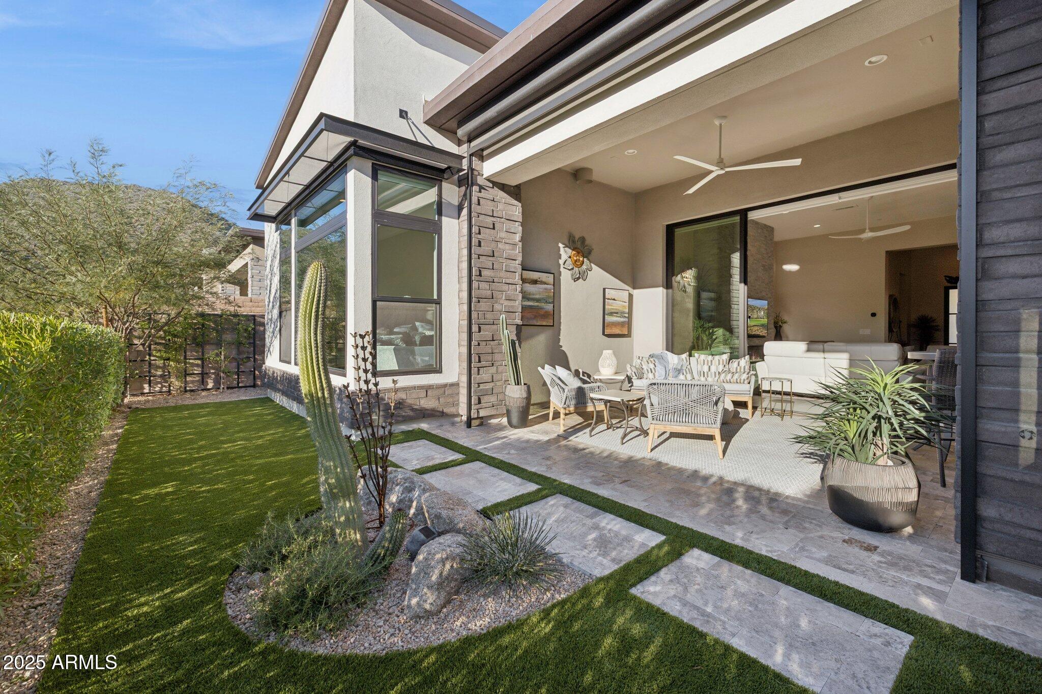 ADERO CANYON PARCEL 6 REPLAT - Residential