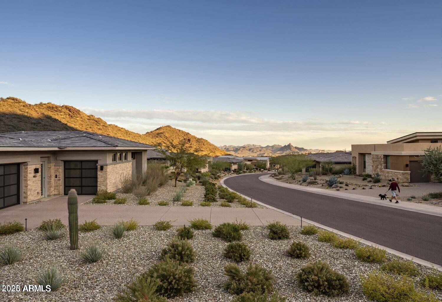 ADERO CANYON PARCEL 6 REPLAT - Residential