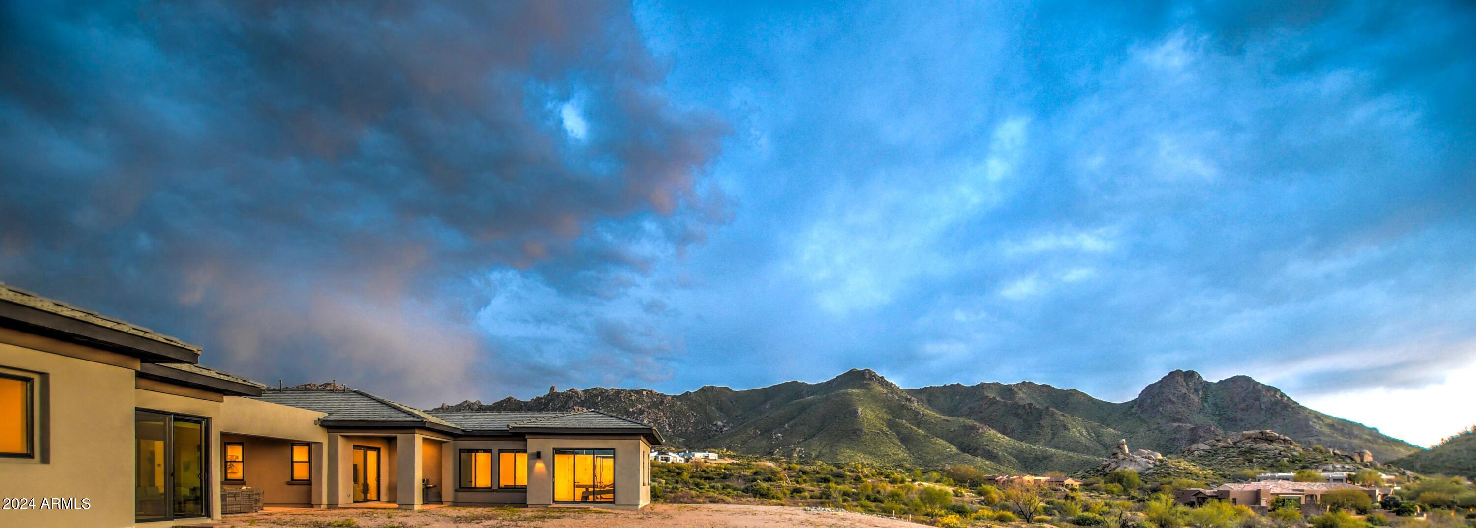 SERENO CANYON - Residential