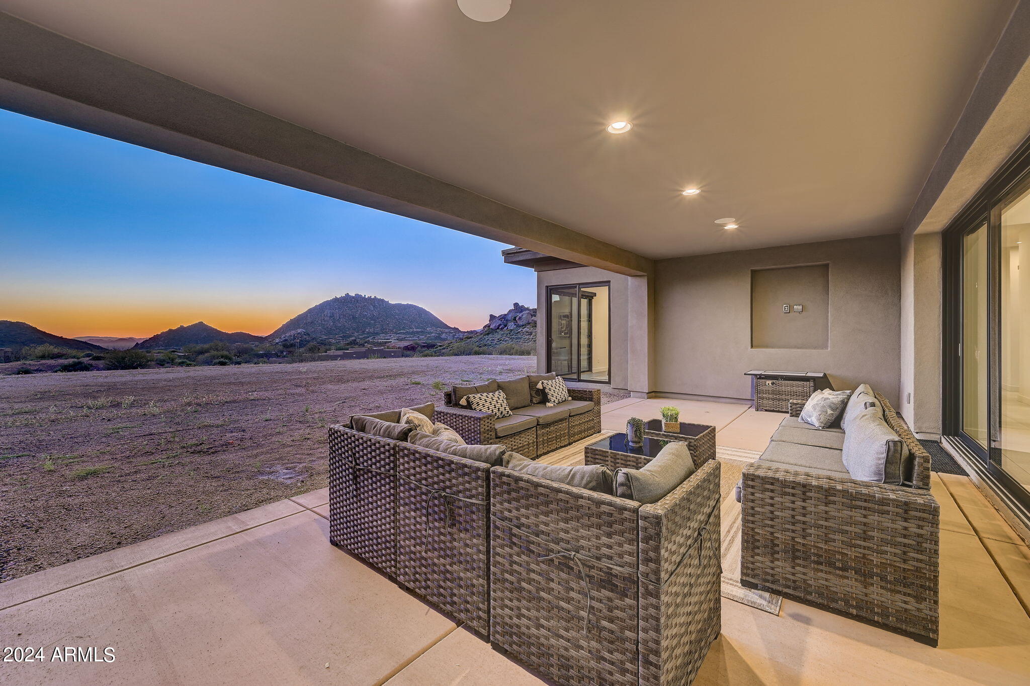 SERENO CANYON - Residential