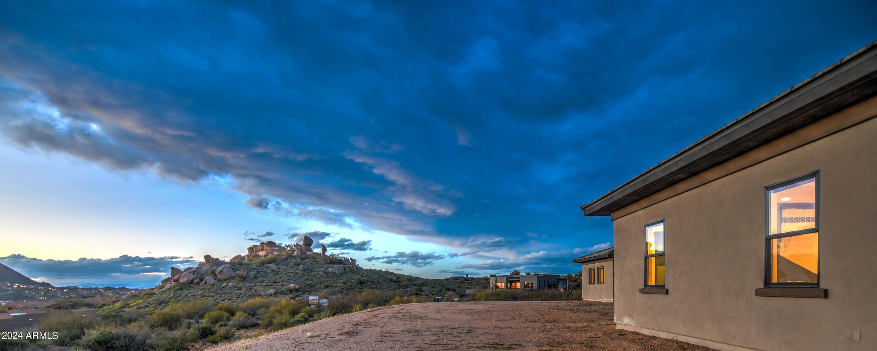 SERENO CANYON - Residential