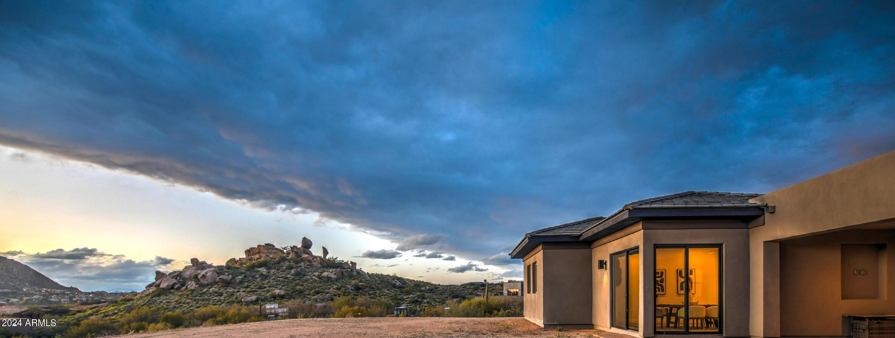 SERENO CANYON - Residential