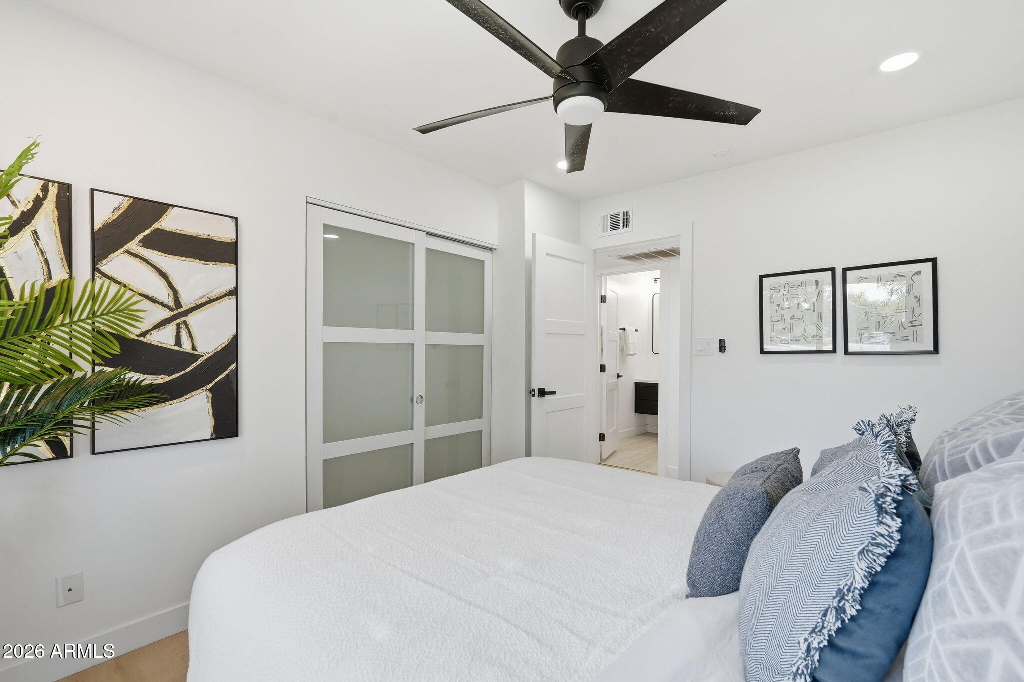 TEMPE ROYAL PALMS 10 - Residential