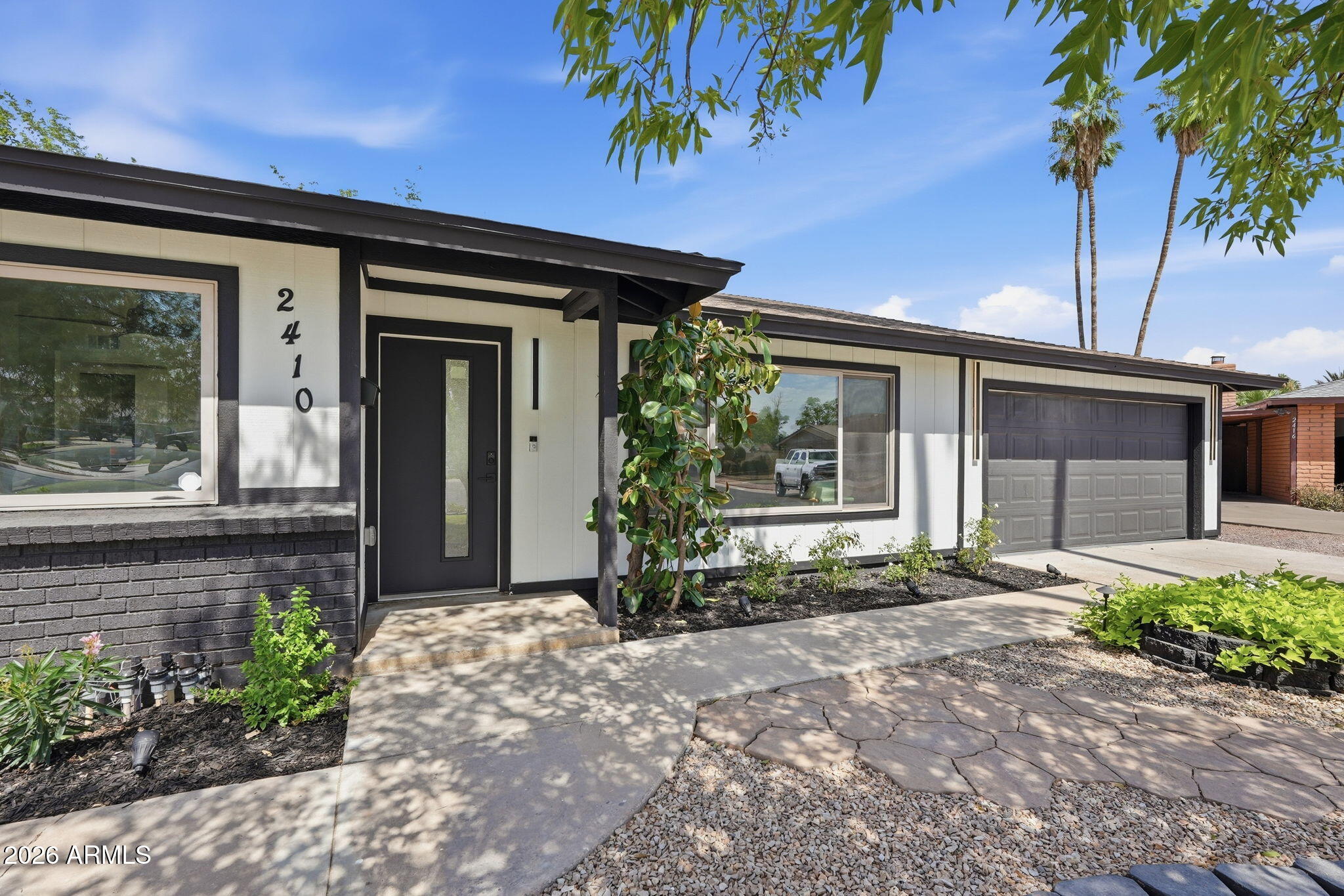 TEMPE ROYAL PALMS 10 - Residential