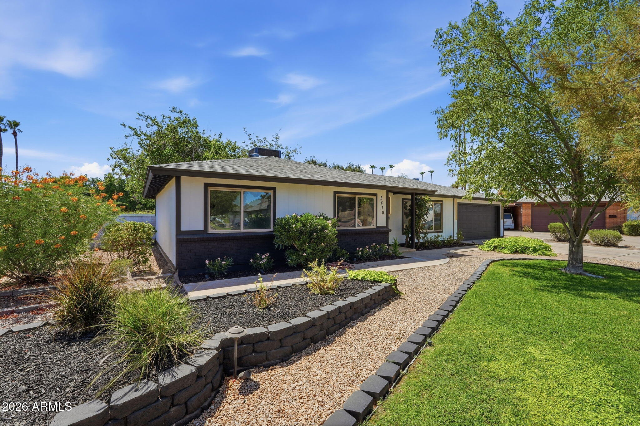 TEMPE ROYAL PALMS 10 - Residential