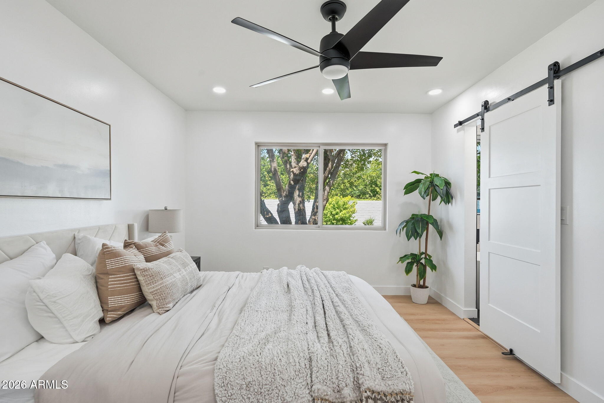 TEMPE ROYAL PALMS 10 - Residential