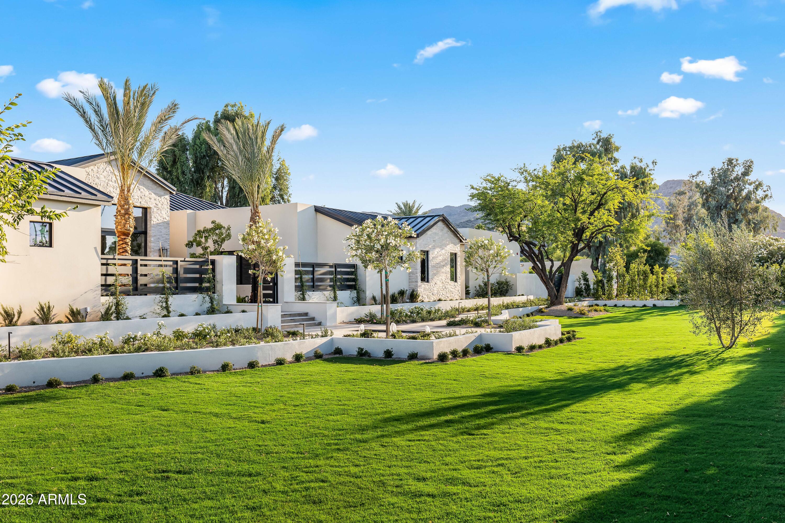 MOCKINGBIRD SQUARE - Residential