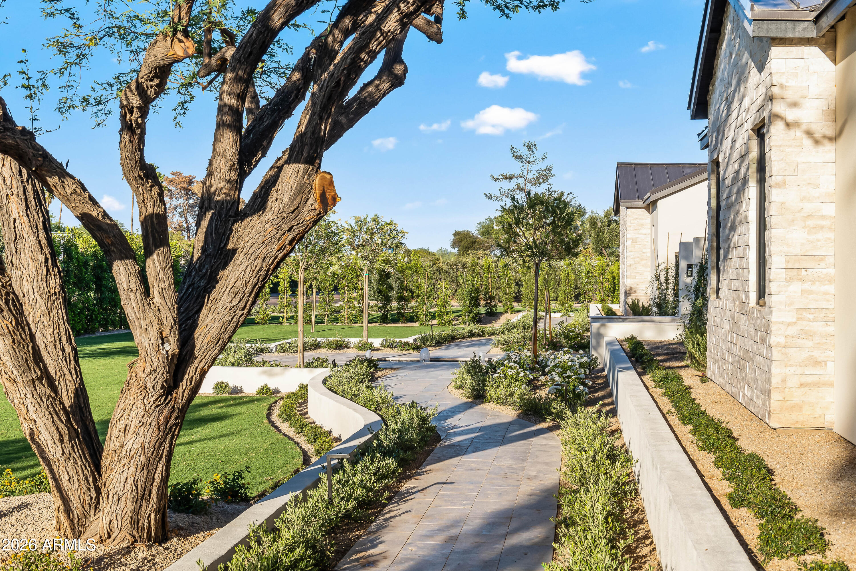 MOCKINGBIRD SQUARE - Residential