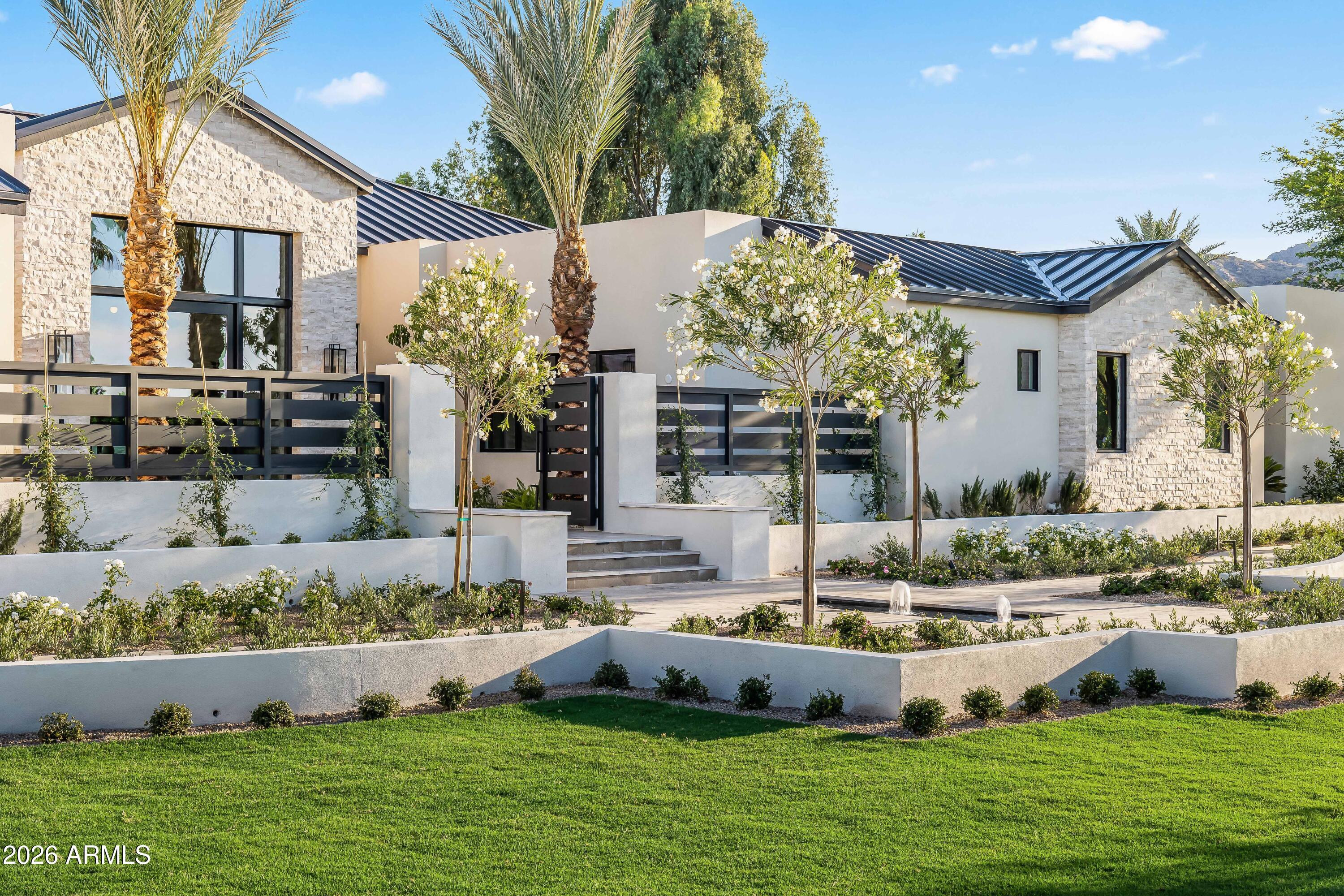 MOCKINGBIRD SQUARE - Residential