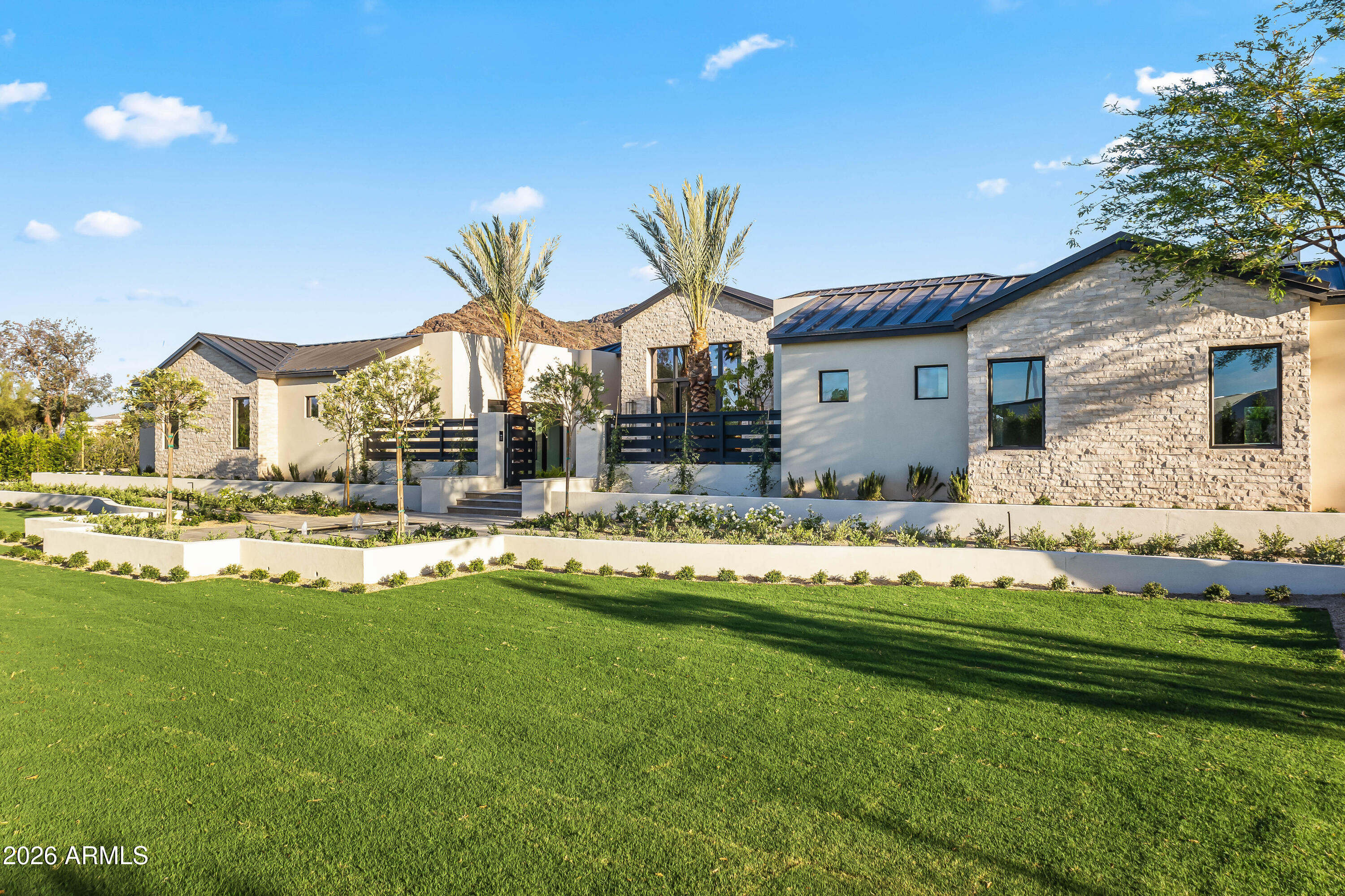 MOCKINGBIRD SQUARE - Residential