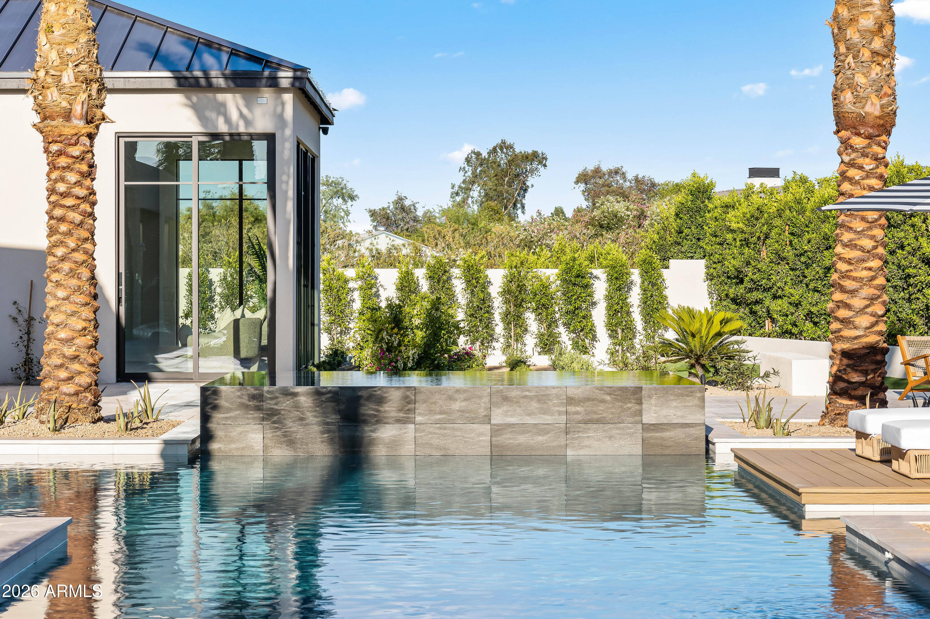 MOCKINGBIRD SQUARE - Residential