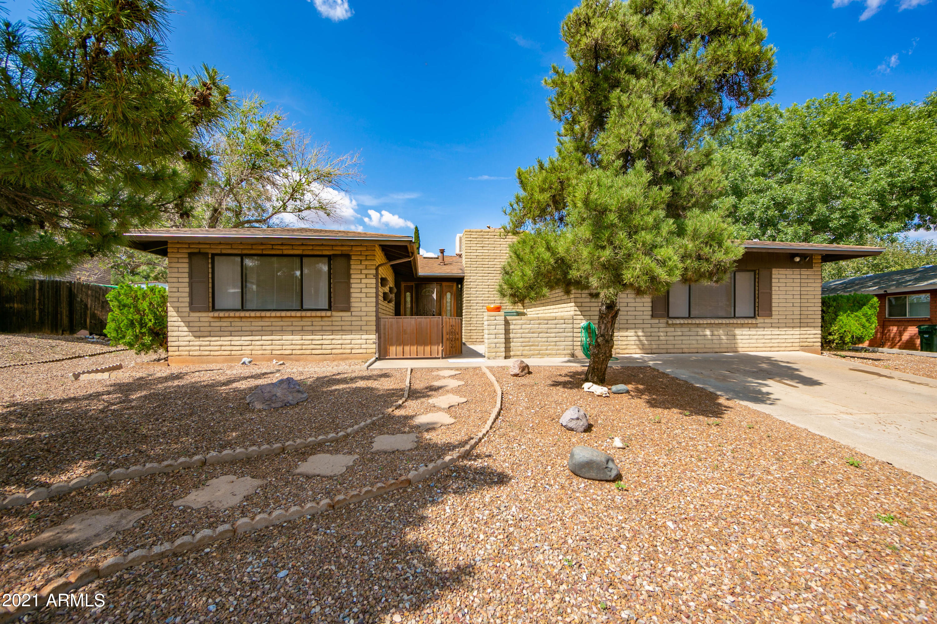 BACK ON THE MARKET AT NO FAULT OF THE HOMES... BUYER JUST COULD NOT COMPLET TRANSACTION

This home has so much potential, at just about 2400 sq ft... 4 bedrooms 2 bathrooms, 2 Bonus rooms, a formal dinning room, and an AZ room on your way to a large grass yard with amazing pool!! Attached storage shed and so much more!! Call today for your private showing!!