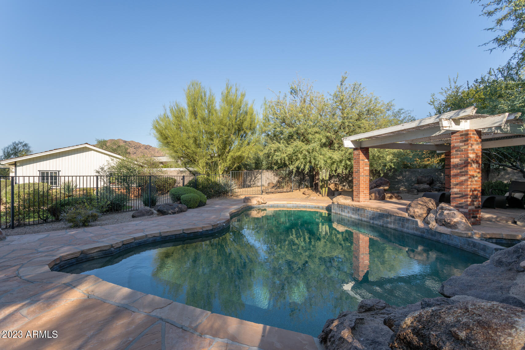 HACIENDA ESTATES - Residential