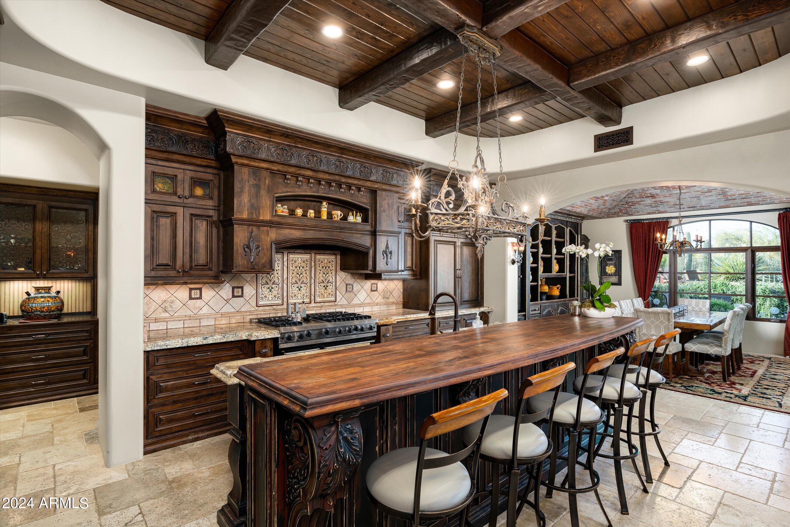WHISPER ROCK - Residential