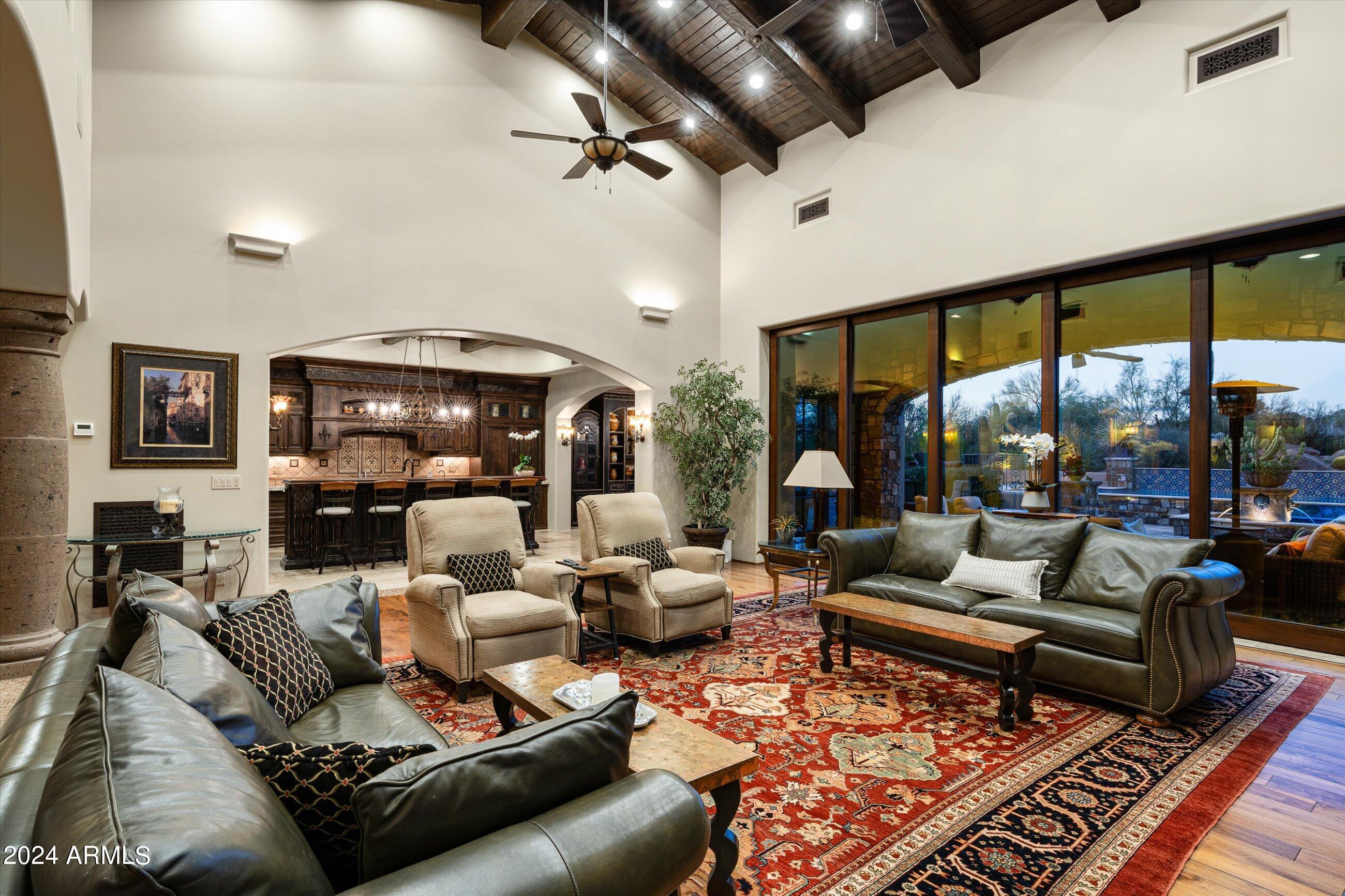 WHISPER ROCK - Residential