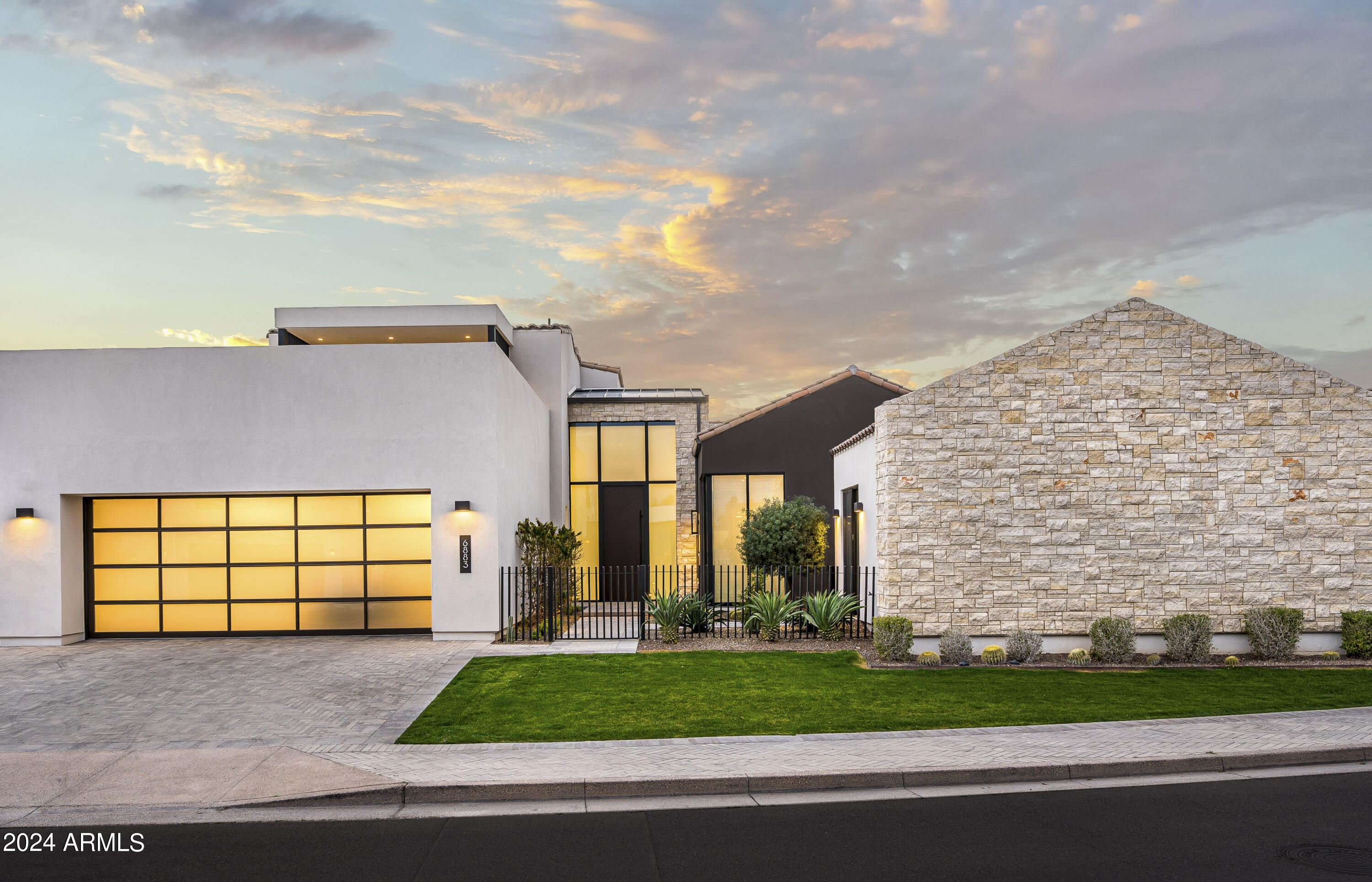RITZ-CARLTON PARCEL B - Residential