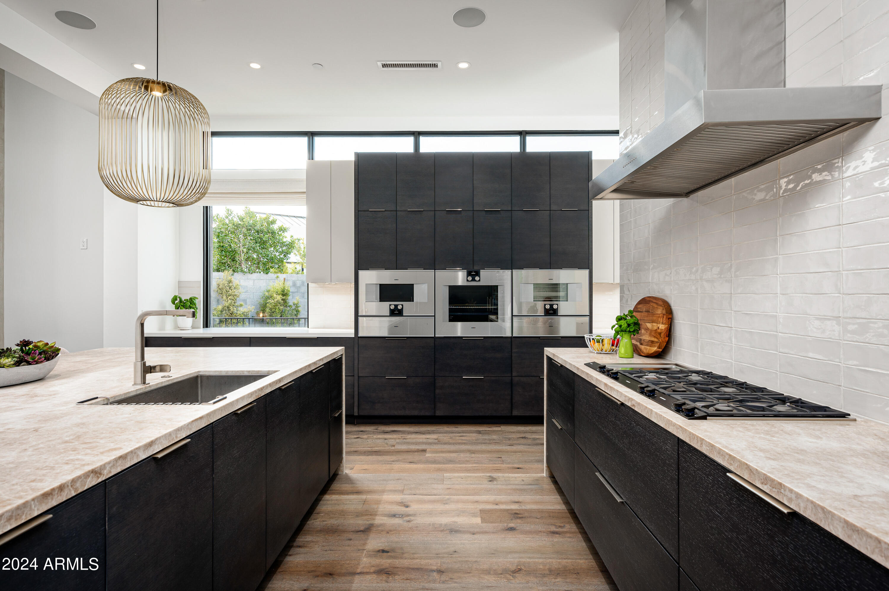 RITZ-CARLTON PARCEL B - Residential