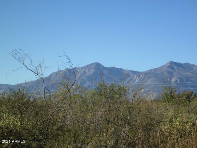 SIERRA BONITA RANCHES - Land