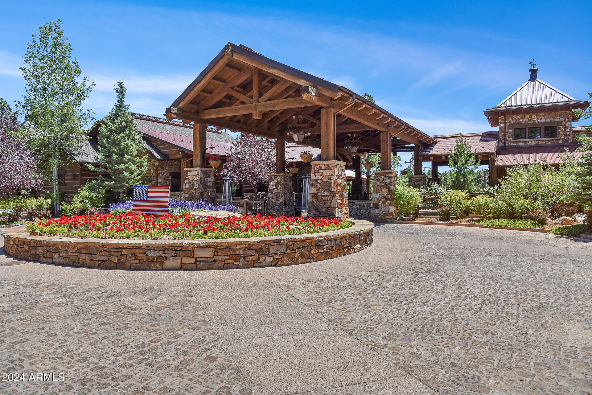 Pine Canyon Estates - Residential