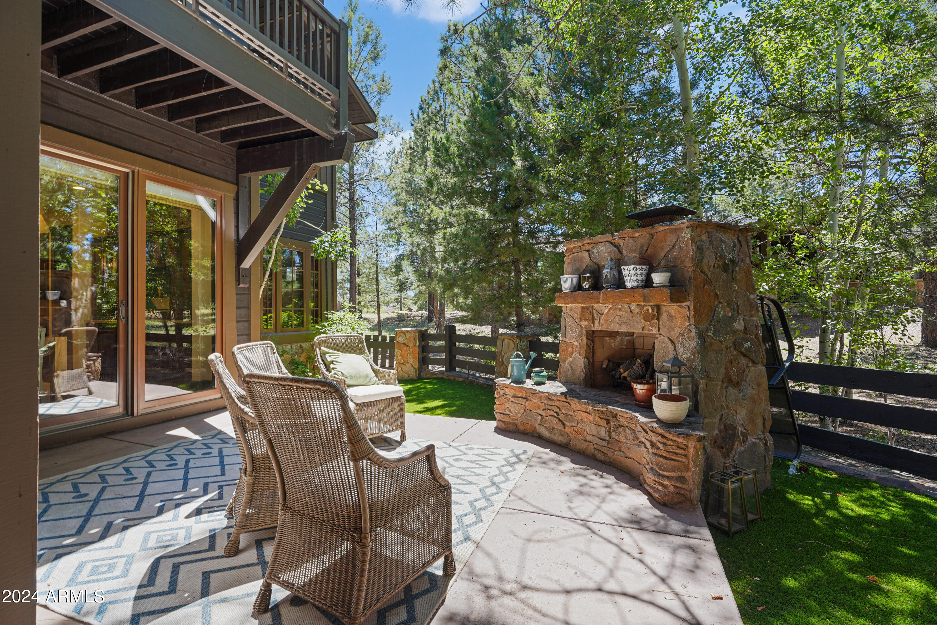 Pine Canyon Estates - Residential