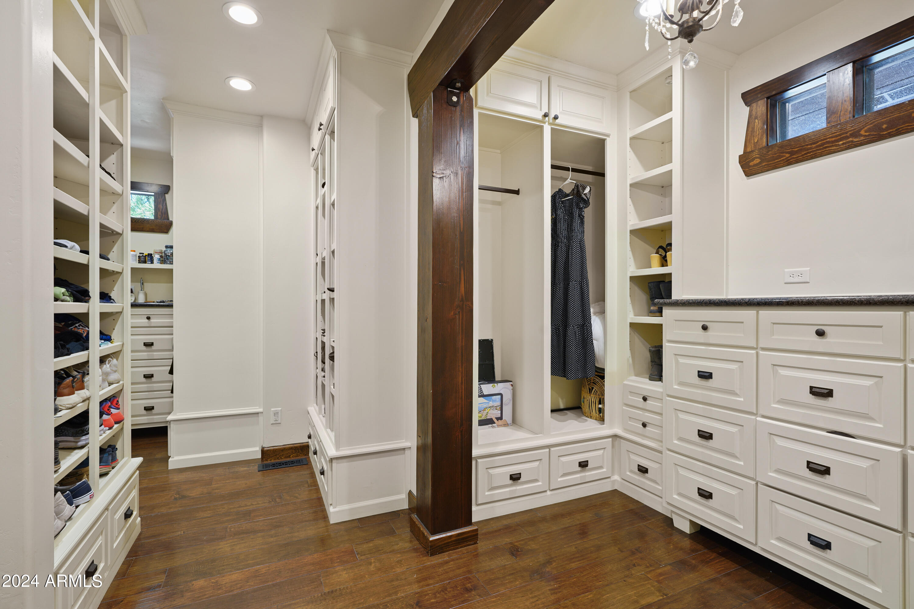Pine Canyon Estates - Residential