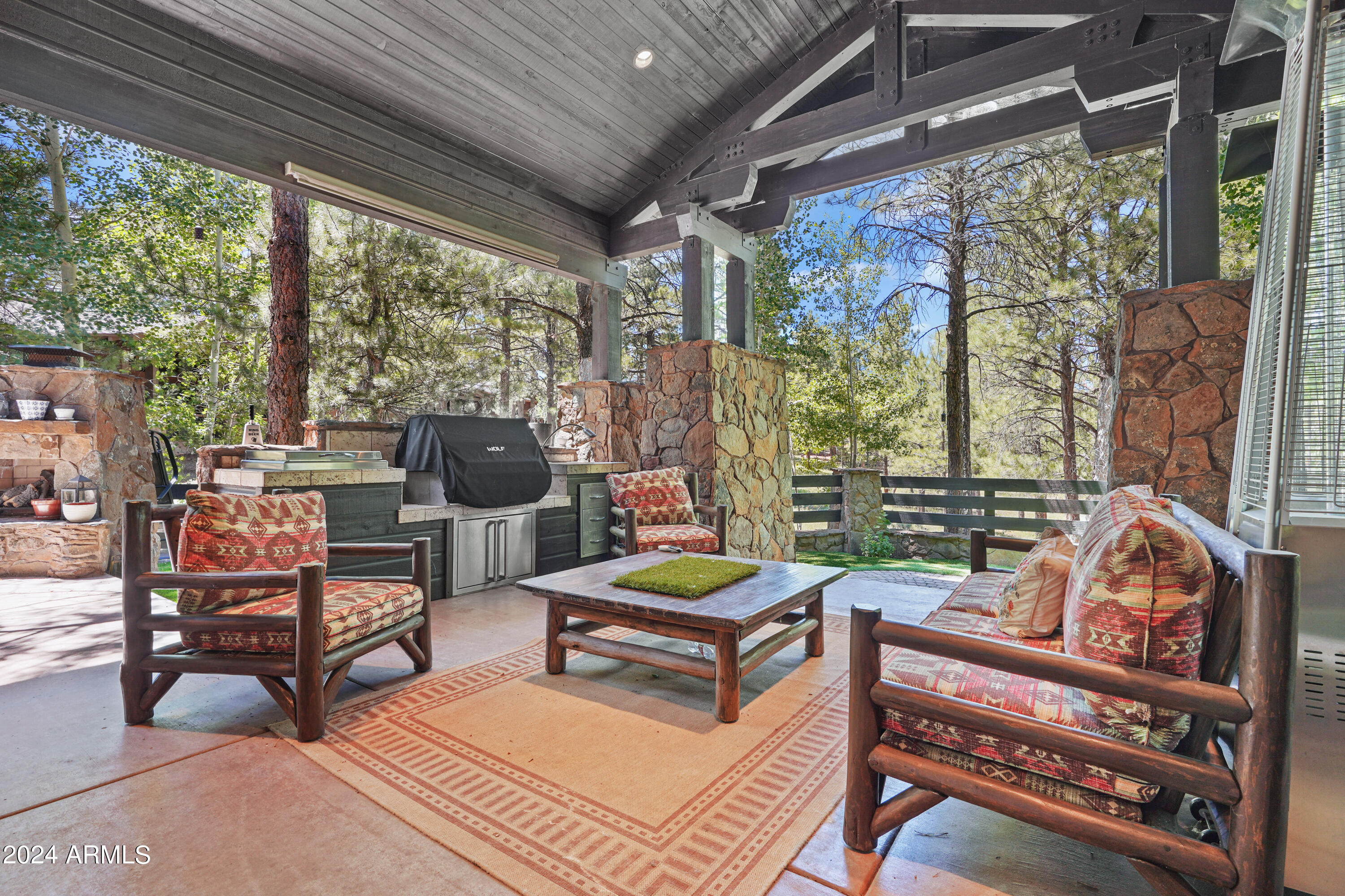 Pine Canyon Estates - Residential