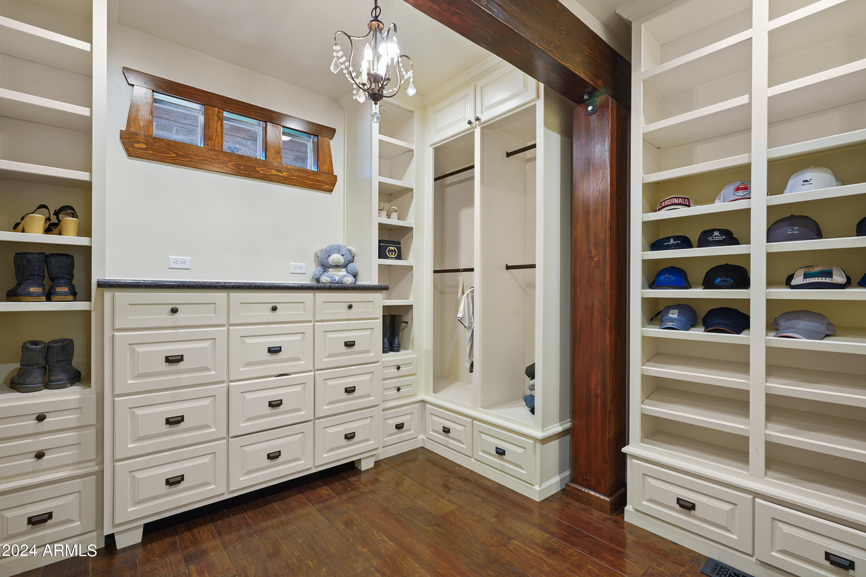 Pine Canyon Estates - Residential