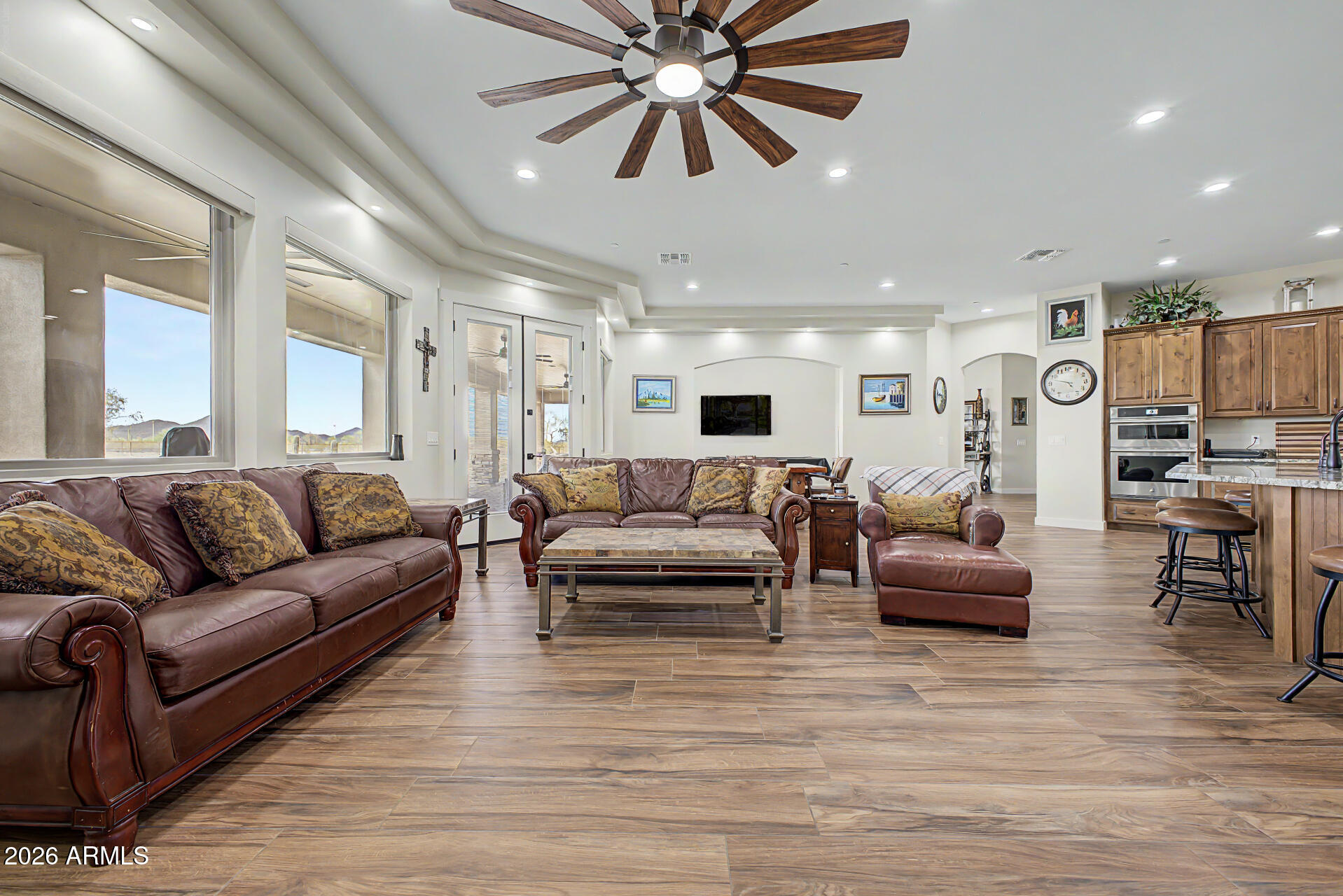 SAGUARO VIEW - Residential