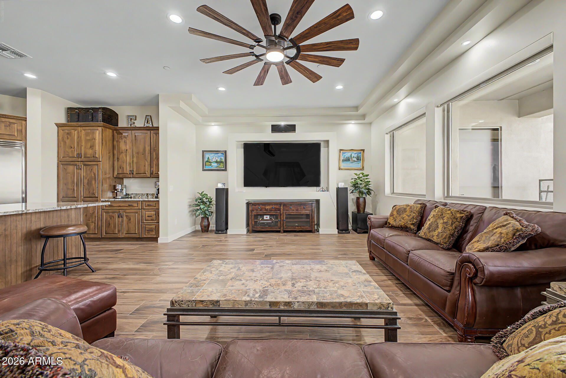 SAGUARO VIEW - Residential