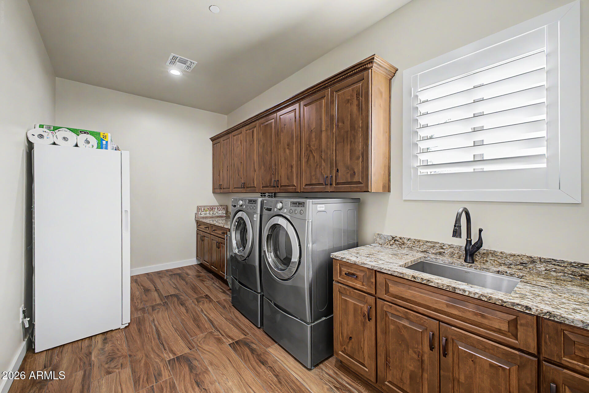 SAGUARO VIEW - Residential