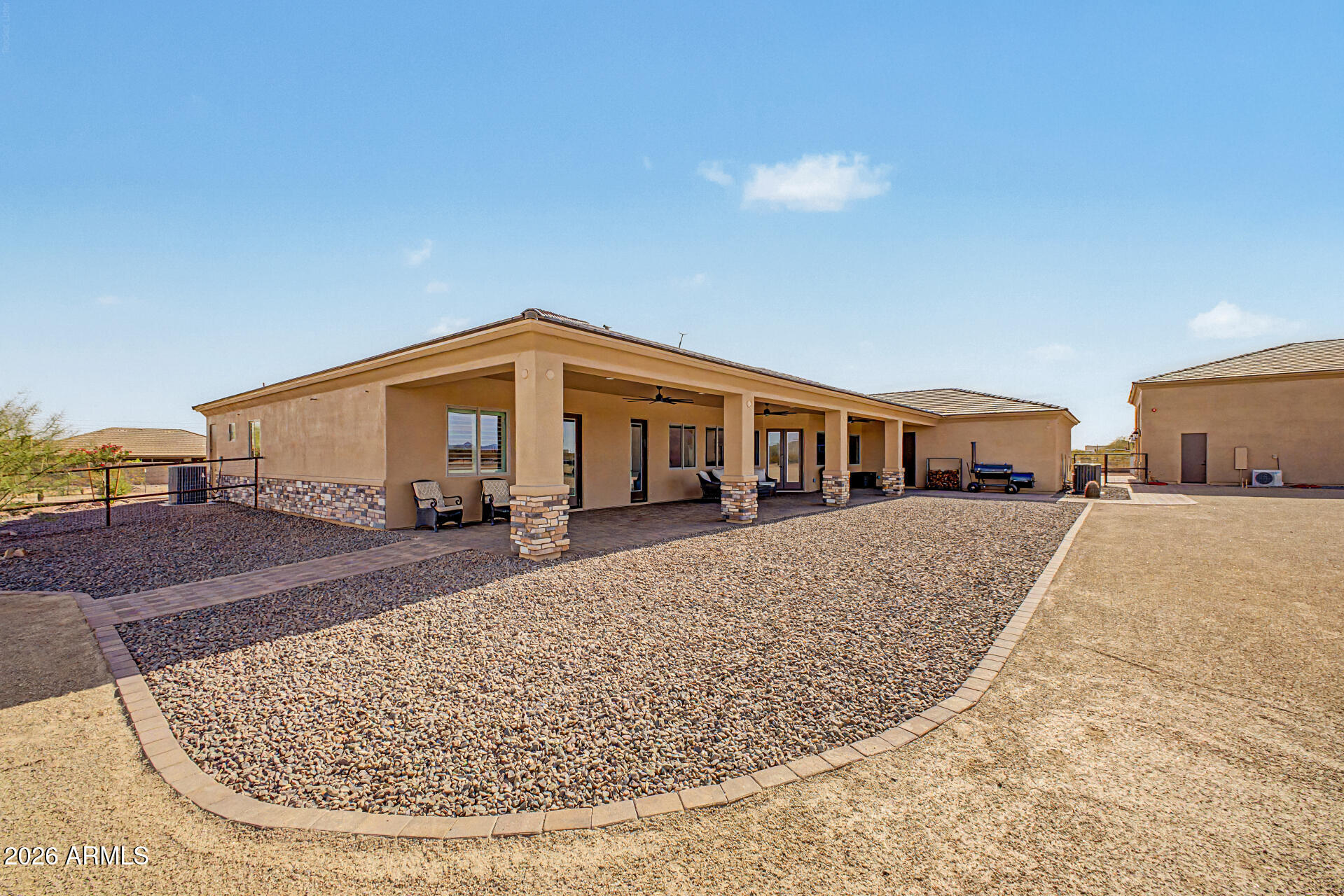 SAGUARO VIEW - Residential